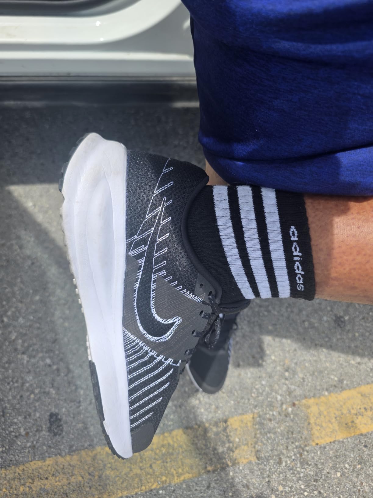 Nike Men's Run Defy Road Running Shoes customer photo 2