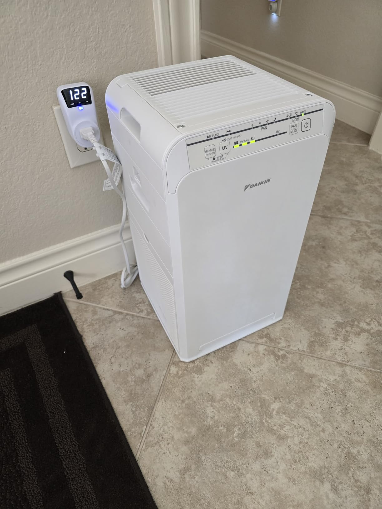 Appliance Surge Protector Voltage Stabilizer Fireproof UL94V-1 Wall Mount Surge Protectors Outlet for Refrigerator, TV & Heavy, Real-Time Monitoring & Custom Voltage 80V-140V (Standard) customer photo 2