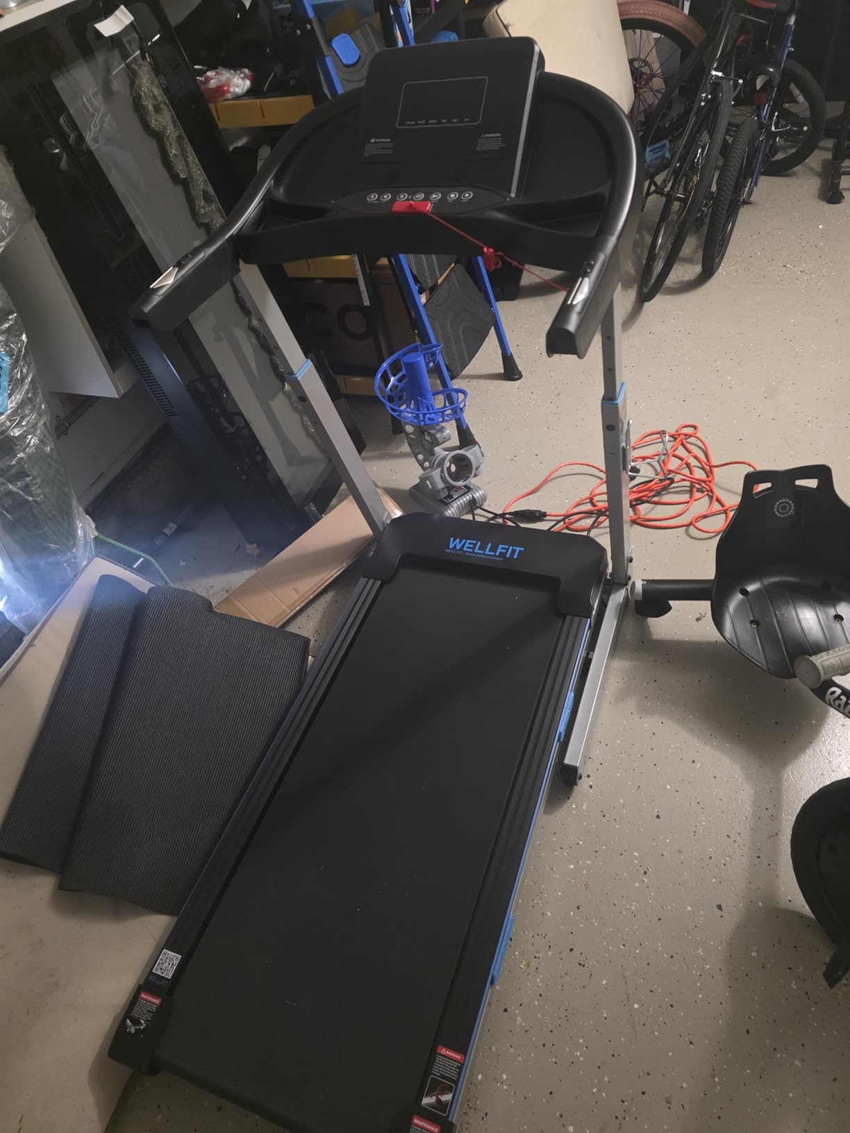 WELLFIT Home Treadmill 400+LB Capacity, 4.0HP Heavy Duty Treadmill Foldable | Small Commercial Treadmills with 15% Auto Incline, Climb Running, with Safety Handrail, Wide Belt 18*43 in, 95% Pre-installed customer photo 2