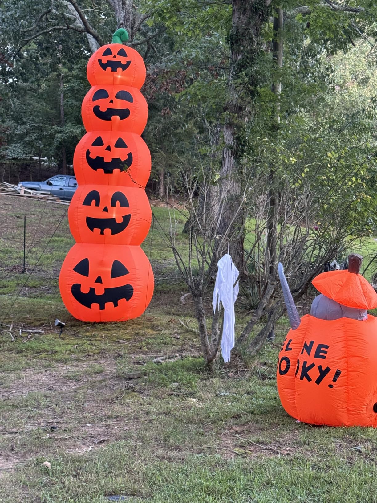 14 FT Giant Halloween Inflatable Stacked Pumpkins Outdoor Decoration | Built in 5 LED Lights, Halloween Blow Up 5 Pumpkins Yard Decorations for Lawn Garden Party Decor customer photo 2