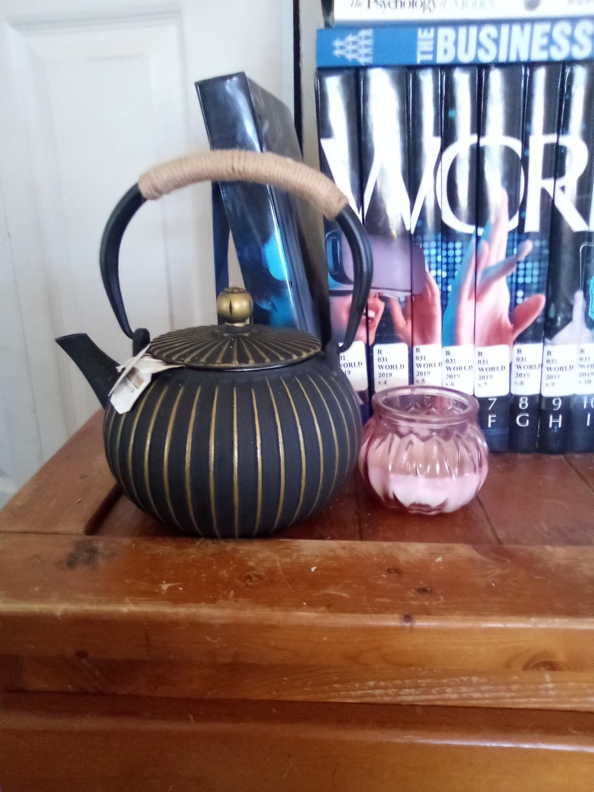 KalraMay Cast Iron Teapot 40oz Infuser, Black Gold Stripe Enamel Lining customer photo 2