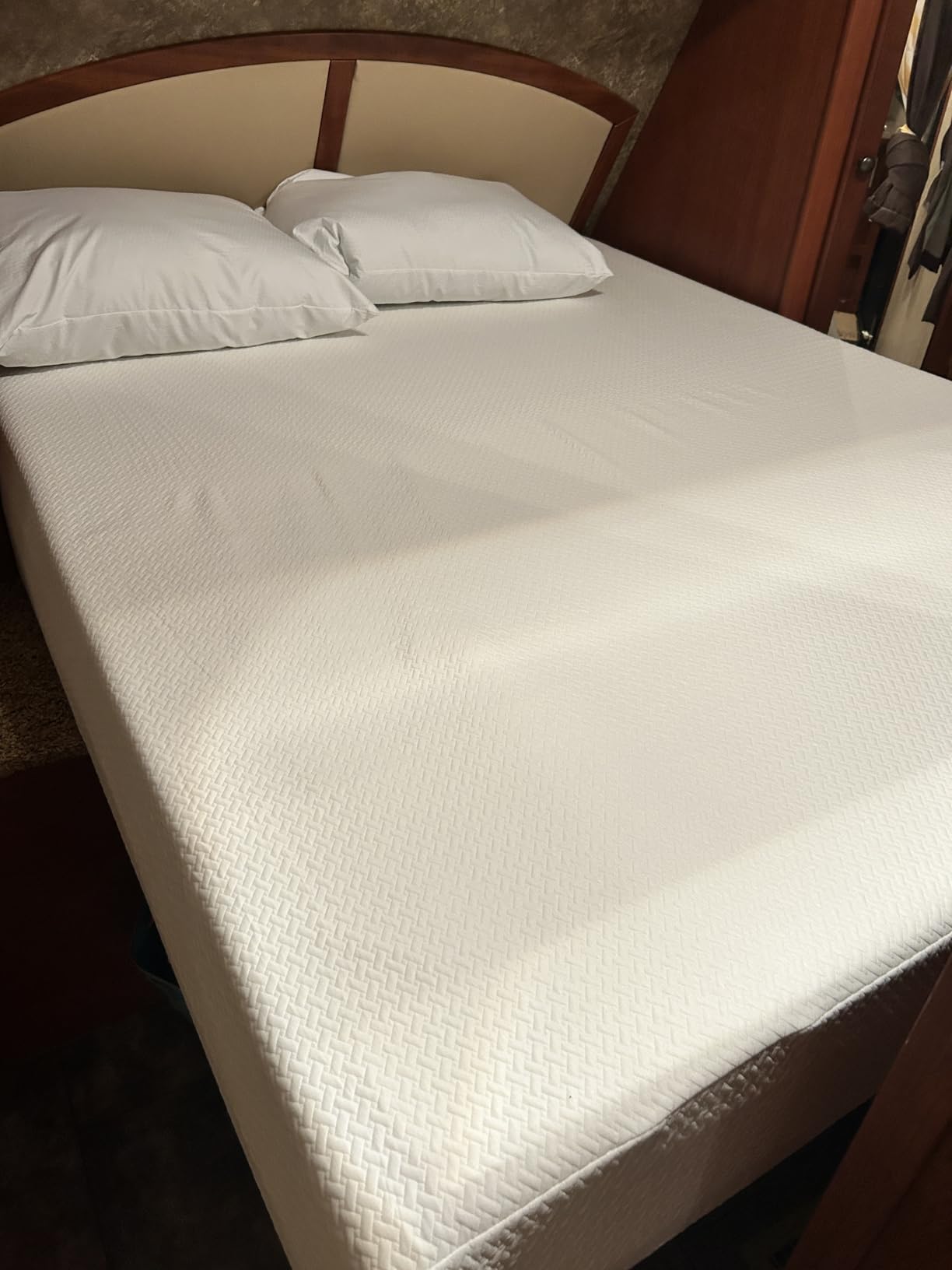 Short Queen RV Mattress 10 Inch with Tencel Cover, Premier Cooling Green Tea/Gel Memory Foam Mattresses in Box for Camper/Truck/Trailer, Medium Firm Bed-Mattress Made in USA, CertiPUR-US 75'' x 60'' customer photo 2