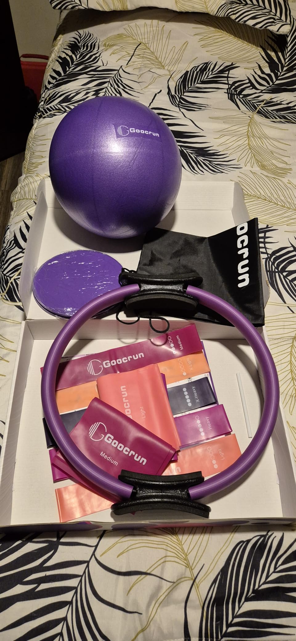 Goocrun Pilates Ring Set Exercise Equipment, with Exercise Resistance Bands Set, Pilates Ball, Sliding Disks. Portable Home Gym - with Fitness Guide Poster customer photo 2