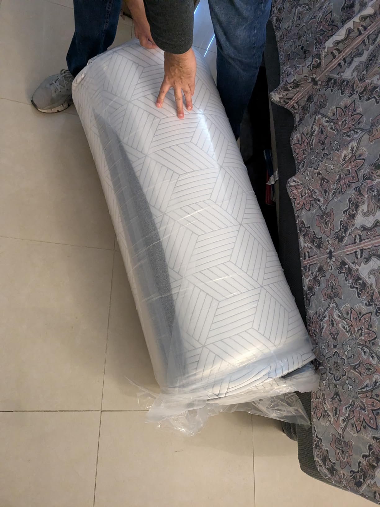FATHOM Firm Queen Mattress 10 Inch Memory Foam Mattress Queen Size Bed in a Box for Back Pain Relief and Cool Sleep with Gel Foam and Removeable Fiberglass Free Cover, CertiPUR-US Certified customer photo 1