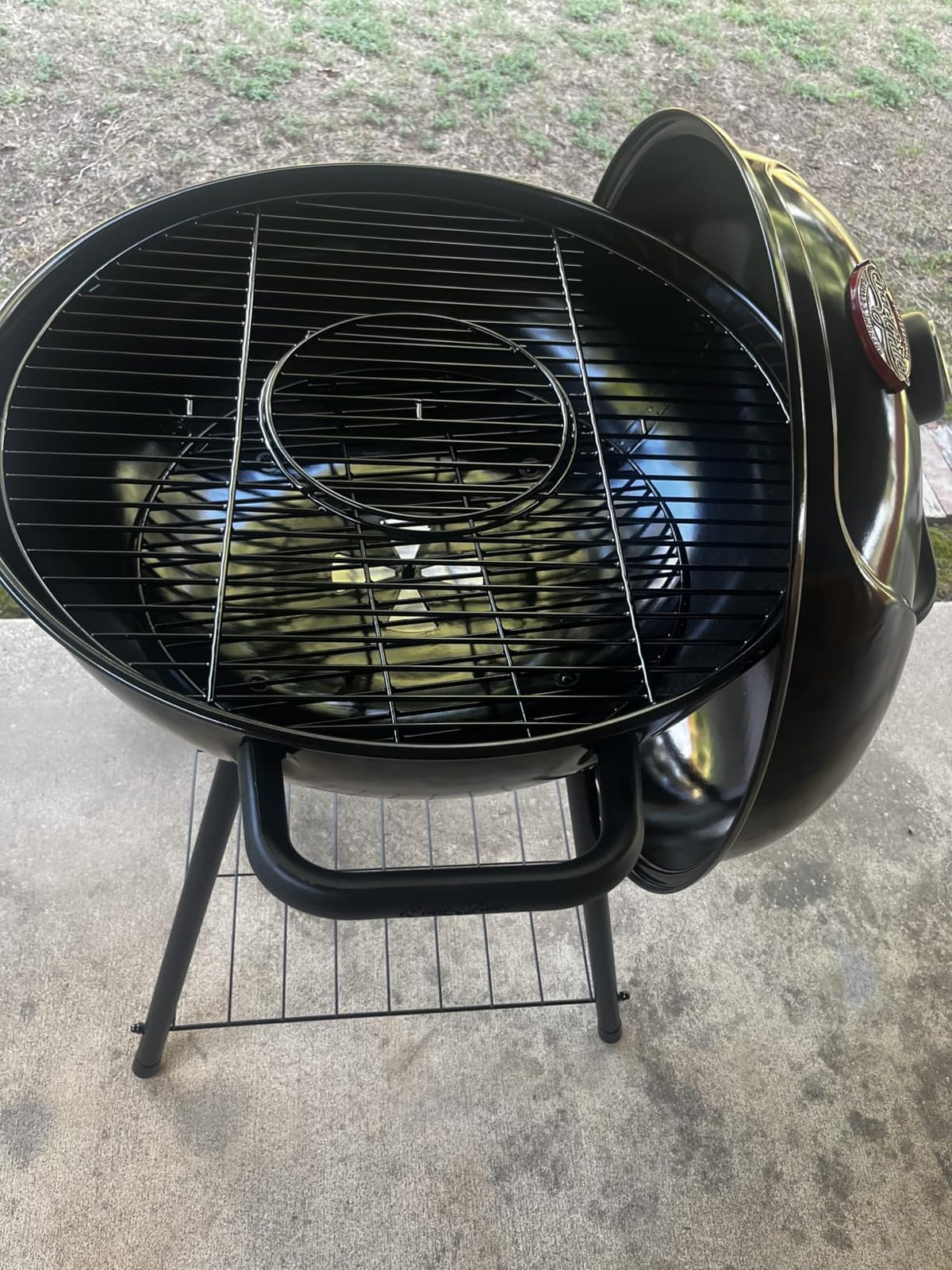 Char-Griller CG30040725 22-inch Kettle Charcoal Grill and Smoker - Steel, Black - 363 sq. in. Cooking Area customer photo 1