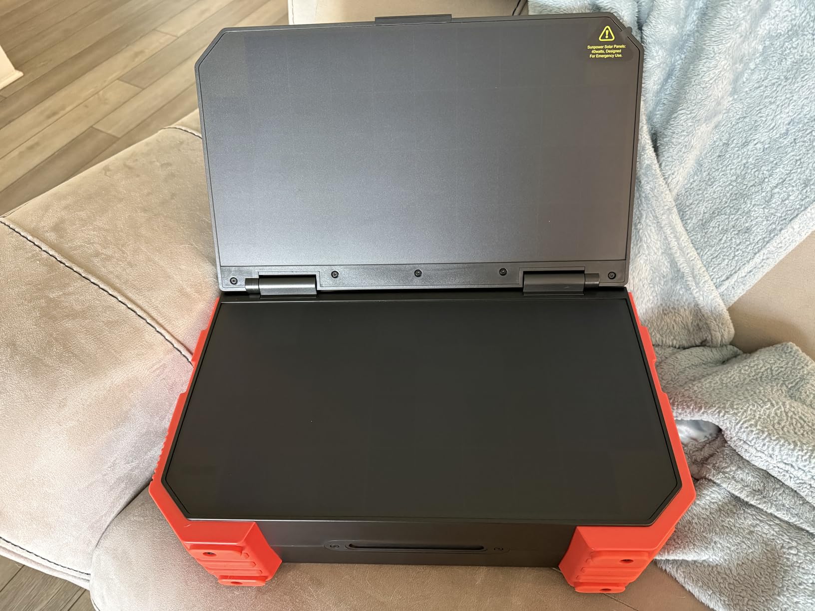 BLAVOR Portable Power Station 1600W (Peak 3200W), Built-in Solar Panel, 1024Wh LiFePO4 Battery, 100W USB-C Fast Charge, Solar Generator for Home Backup, Camping, Power Outages & RV customer photo 1