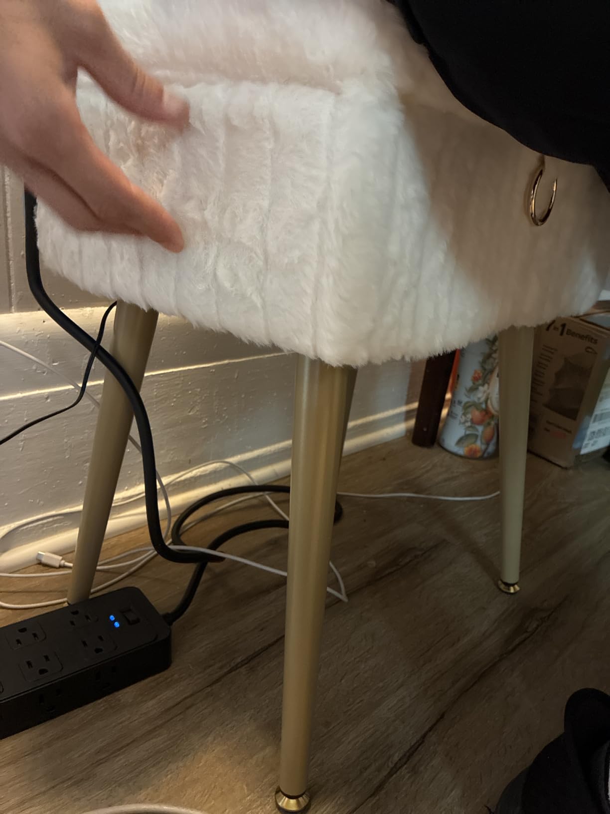 SONGMICS Vanity Stool Chair Faux Fur with Storage, Vanity Bench, Metal Legs, Adjustable Feet, for Living Room, Bedroom, Makeup Room, Cream White ULOM505WZ02 customer photo 1