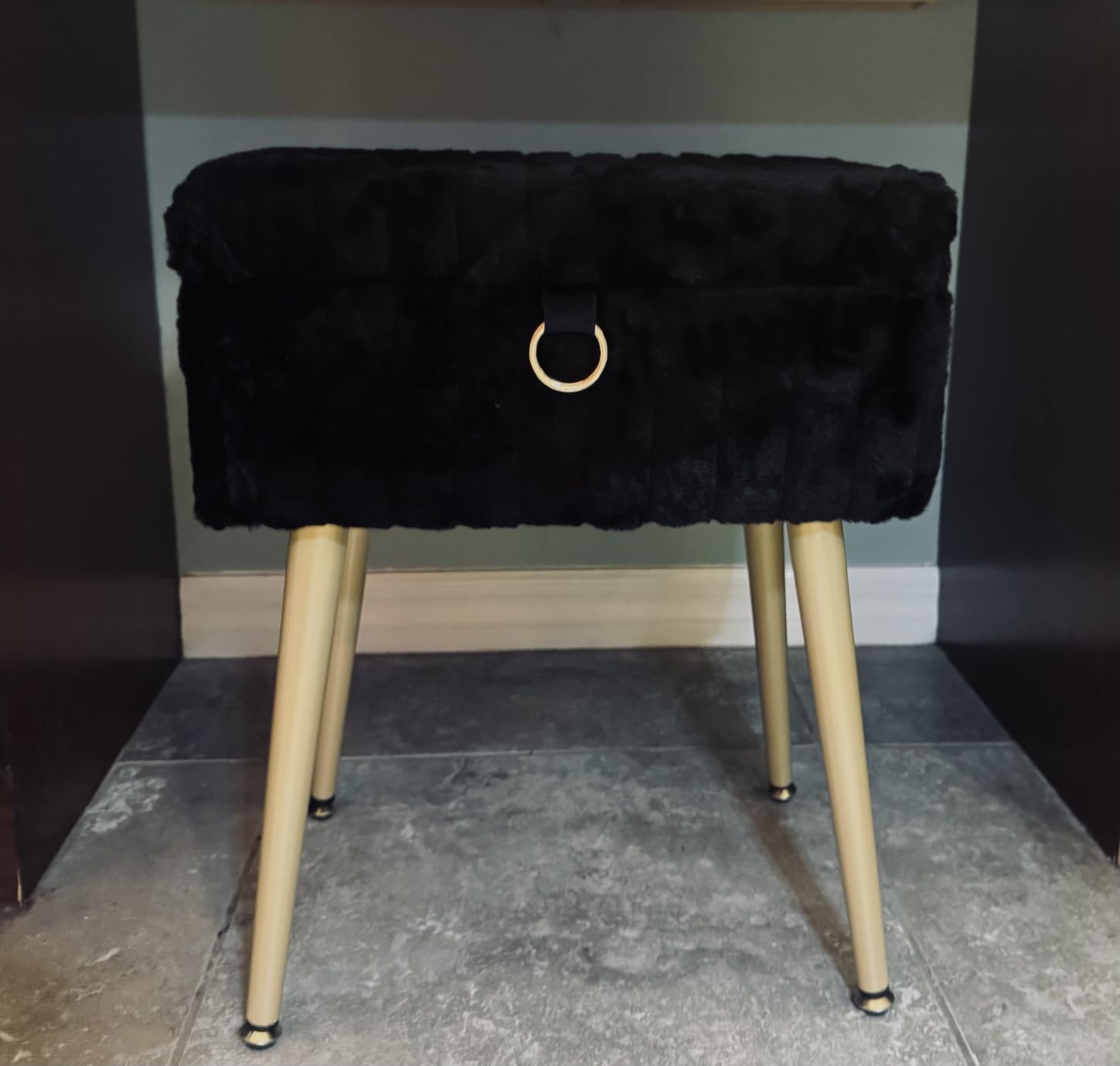 SONGMICS Vanity Stool Chair Faux Fur with Storage, Vanity Bench, Metal Legs, Adjustable Feet, for Living Room, Bedroom, Makeup Room, Cream White ULOM505WZ02 customer photo 2