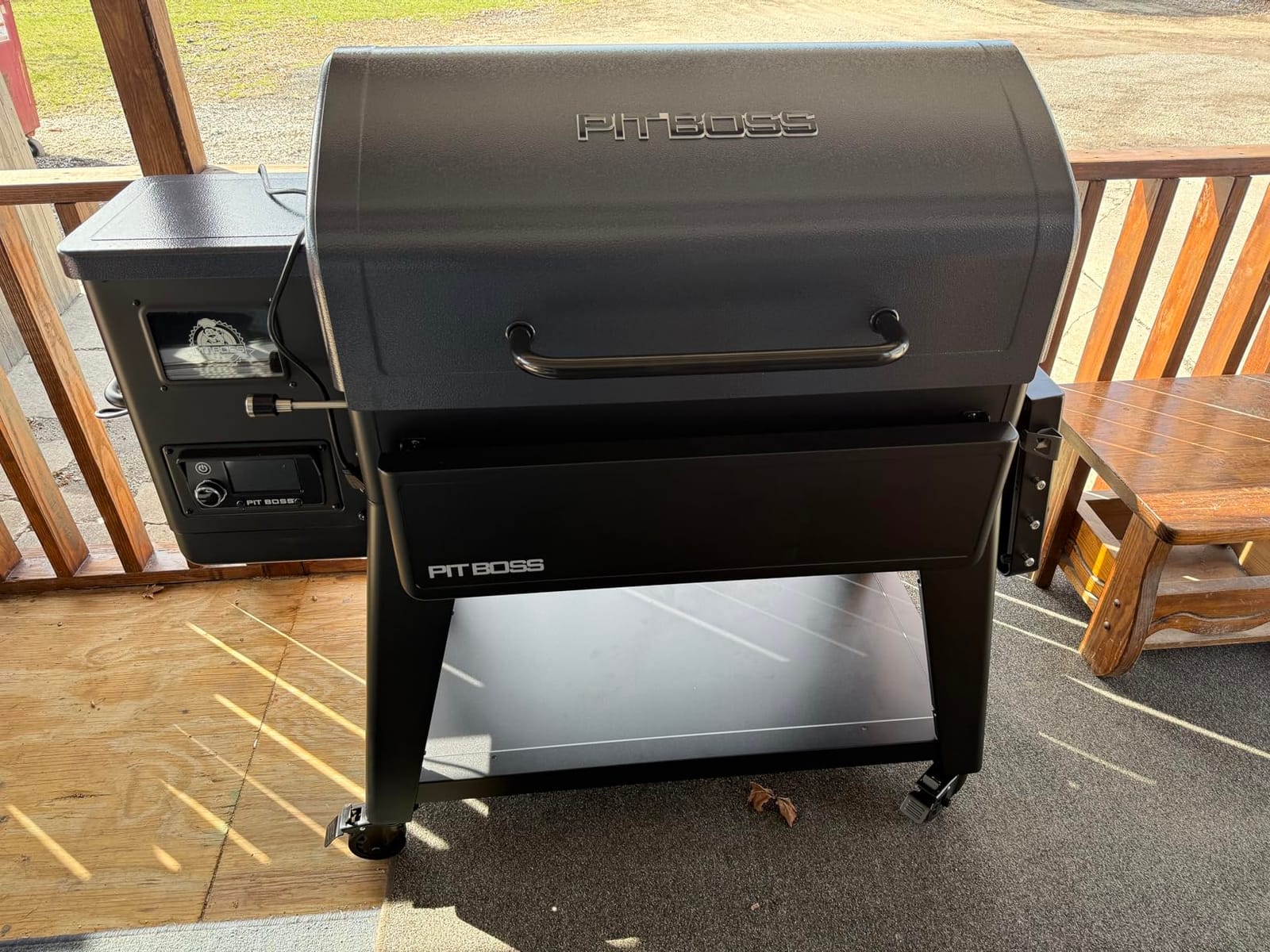 Pit Boss 850 Navigator Series WiFi & Bluetooth Wood Pellet Grill & Smoker customer photo 1