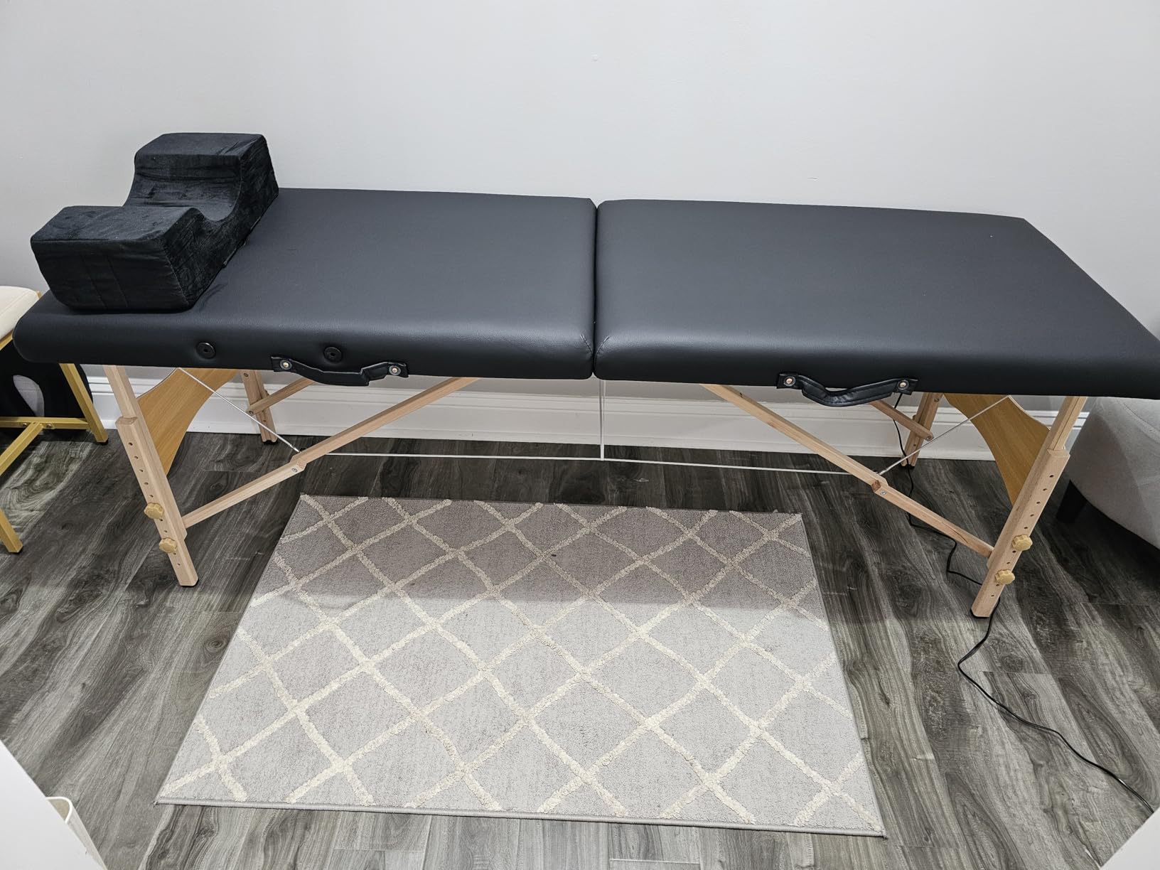 Brelley Massage Table Portable Wooden Lash Bed 2-Fold Tattoo Bed Black | Adjustable Height, Beech Wood, 490Lbs Load Capacity customer photo 2
