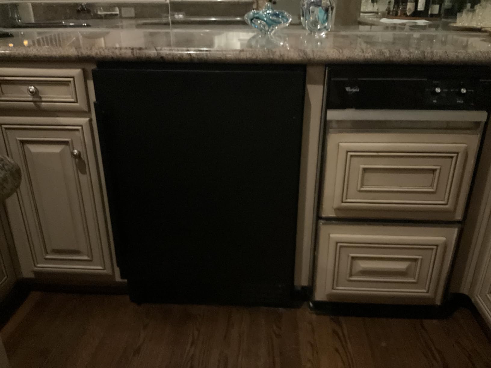 24 Inch Beverage Refrigerator, 180 Can Under Counter Fridge, Stainless Steel Outdoor Fridge for Patio & Outdoor Kitchen, Outdoor Refrigerator for Soda, Beer, Built-in & Freestanding(Black) customer photo 1