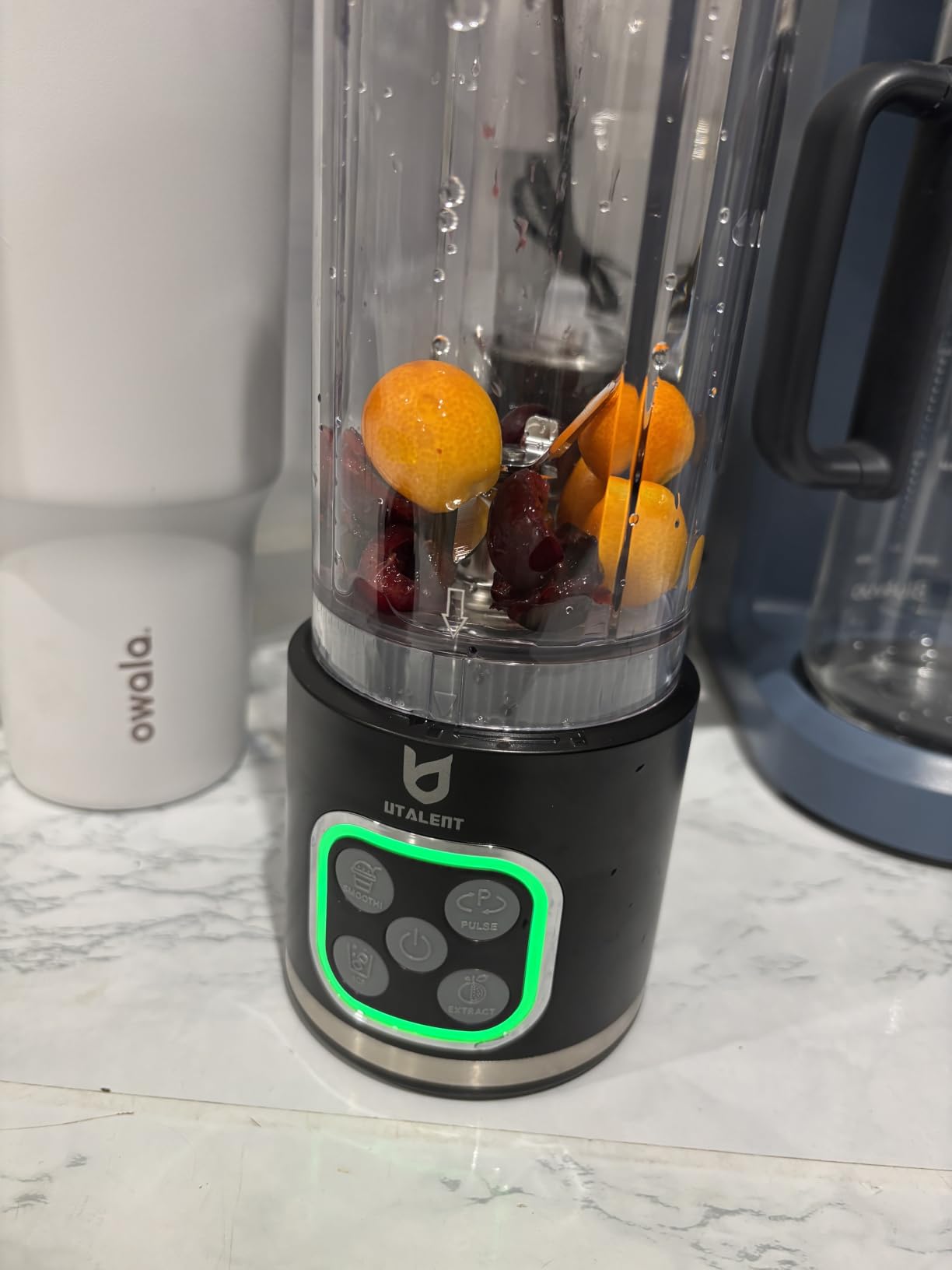 UTALENT Cordless Portable Blender, Ice Crush, 700W Motor, 25oz Cup, 4 Mode | 700W Brushless Motor, USB-C rechargeable, Long-lasting, 25oz Tritan cup, Leakproof lid with sip spout, Dishwasher Safe Parts customer photo 1