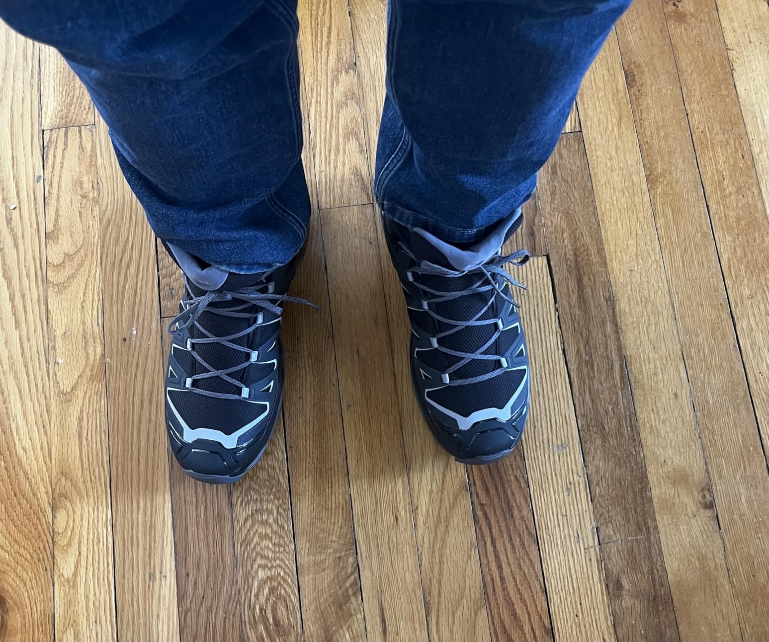 Salomon Men's X Ultra Flare Mid Gore-Tex Hiking Shoe, Waterproof Support & Stability for Rugged Trails & Multi-Day Hikes customer photo 1