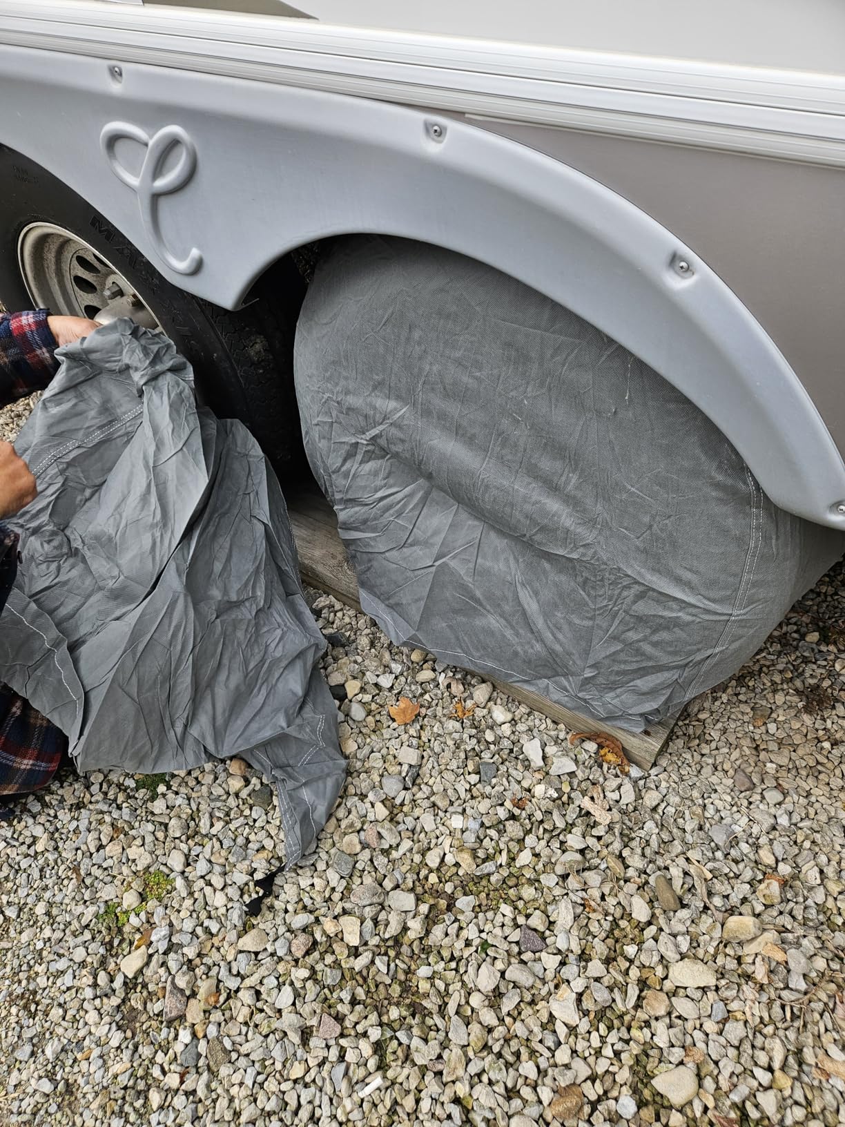 5th Wheel RV Cover 31-34ft, 7-Layer Thick Fabric, 400 LBS Tear Resistance | Waterproof, Anti-UV & Windproof Camper Cover w/ Tongue Jack Cover, Gutter Covers, Tire Covers, Stair Cover, Straps & Storage customer photo 1
