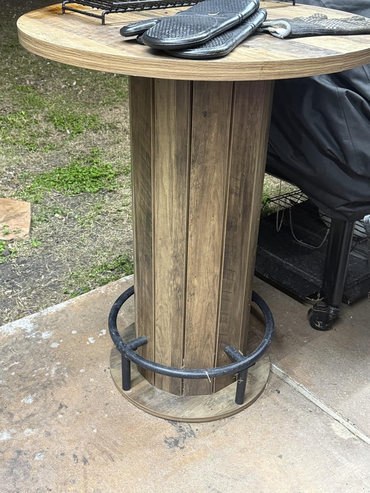 Tribesigns Round Bar Table, 39.4