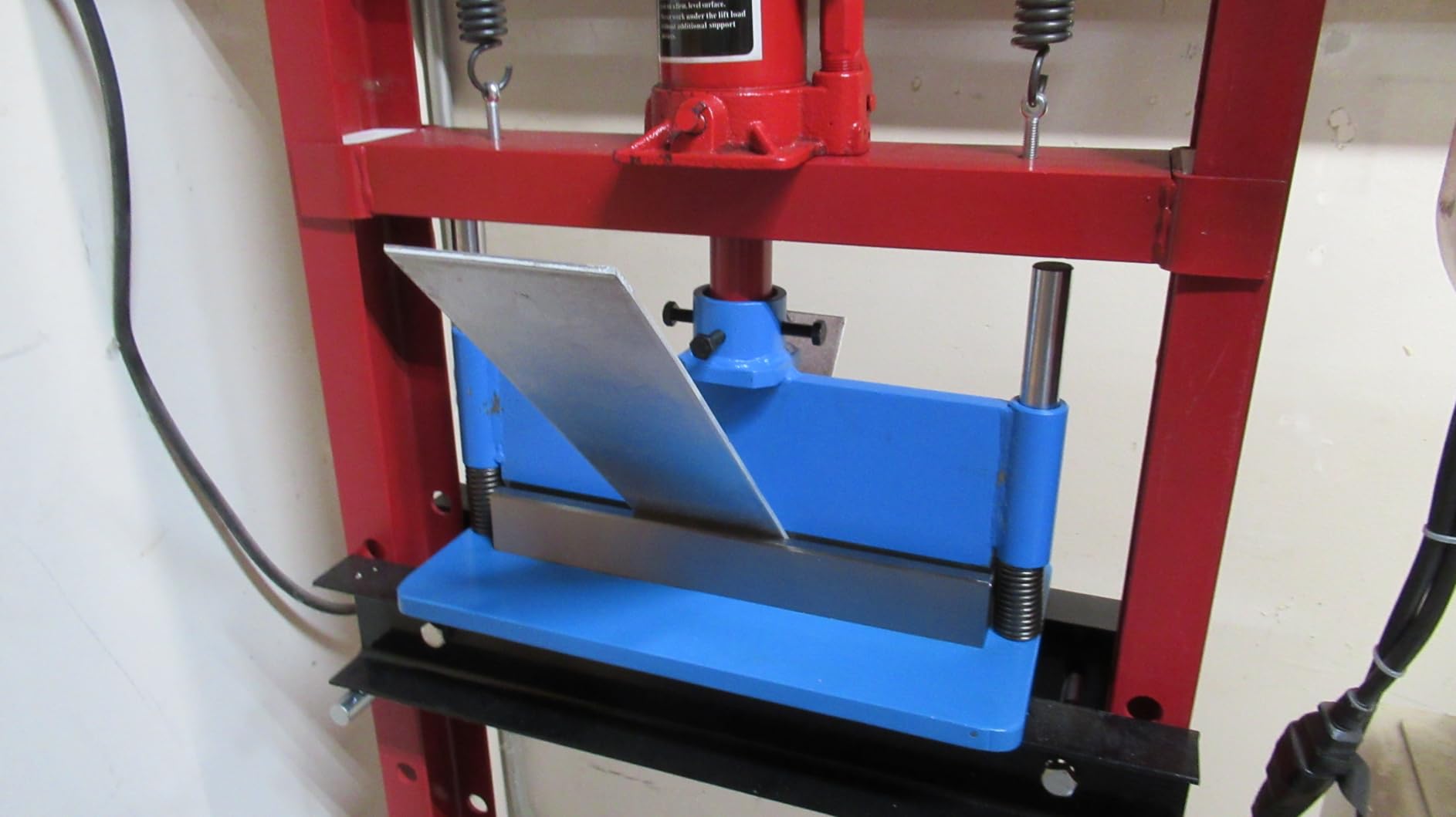 12inch Press Brake Attachment, Hydraulic Shop Presses Bending Brake Metal Bending Machine, Heavy Duty Metal Bending Tool for 12 or 20-Ton Hydraulic Workshop Presses (Red) customer photo 1