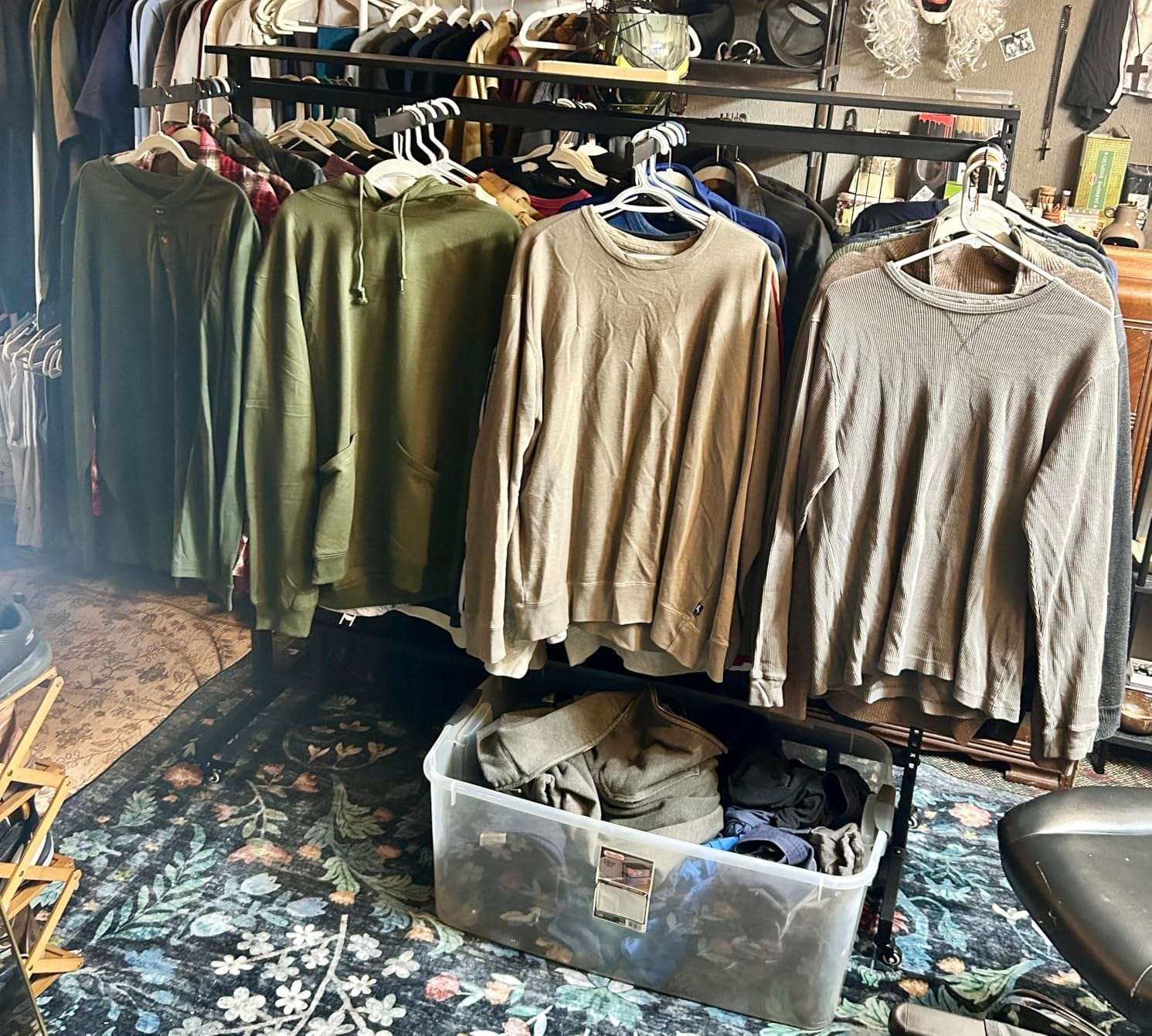 Retail Clothing Display Rack with Adjustable 8 Arms, on Wheels & Top Shelf | L59