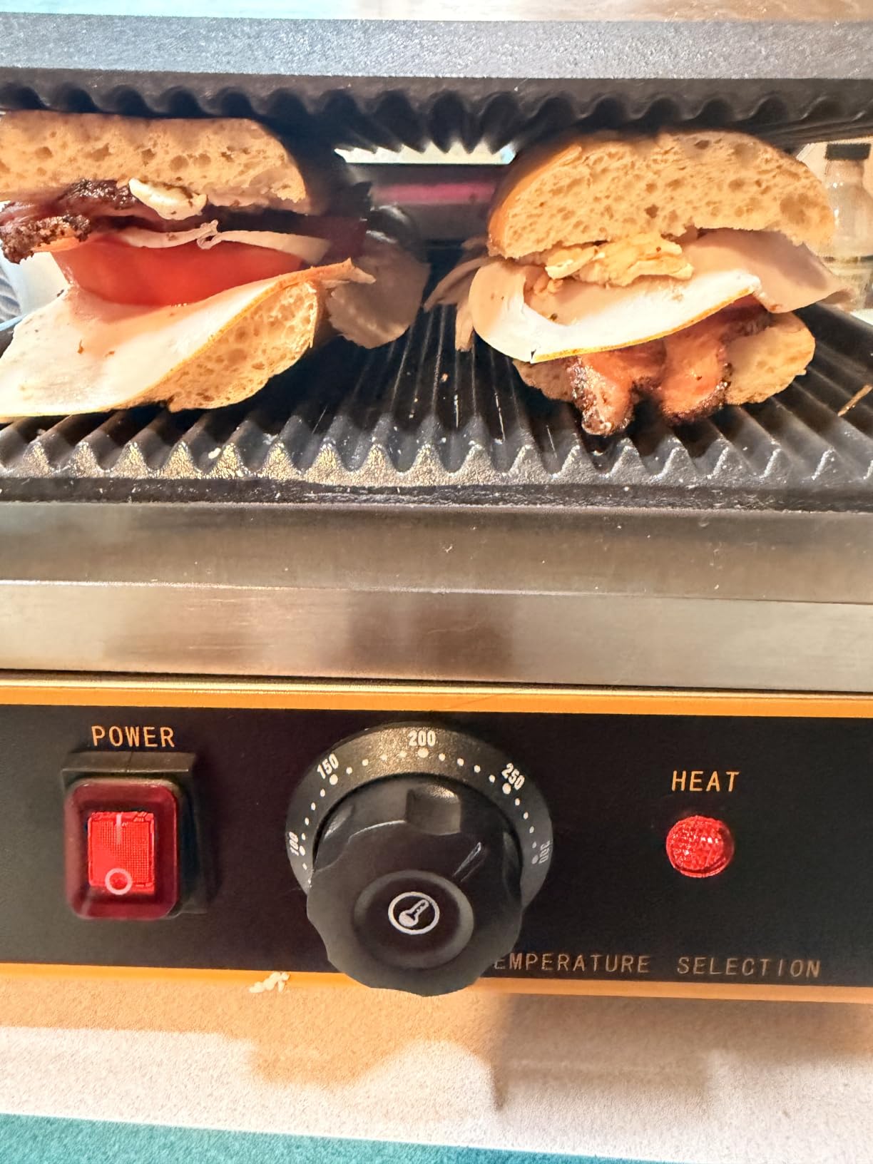 Commercial Panini Press - 1800W Commercial Electric Panini Sandwich Grill w/Nonstick Coating & Adjustable Temp, Panini Grill Press w/ 9