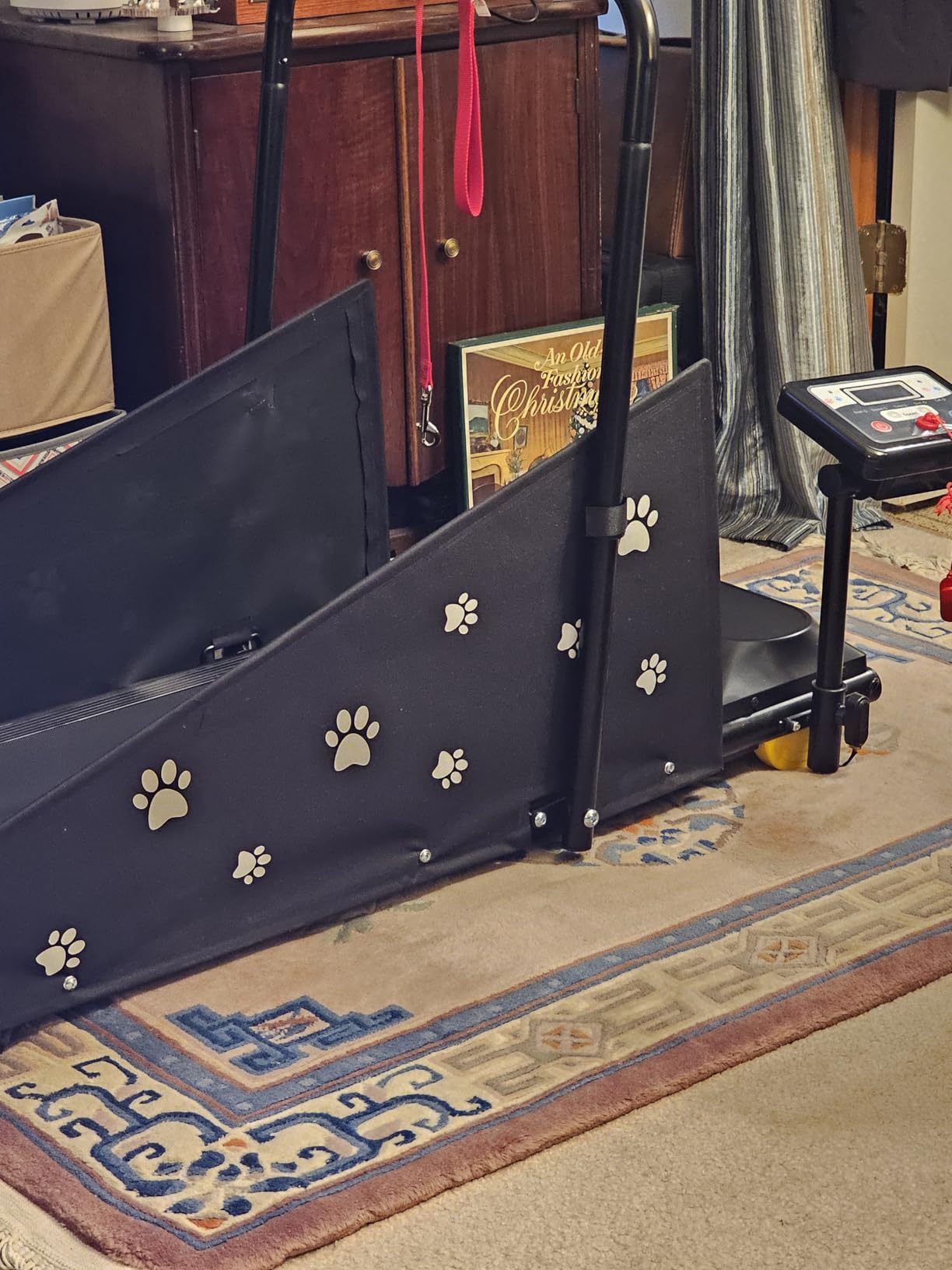 Petbobi Dog Treadmill for Small & Medium Dogs Up to 265 lbs Indoor Exercise | Quiet motor, 360° rotatable display, remote control & wheels, foldable design, fitness & weight management, easy to assemble customer photo 1