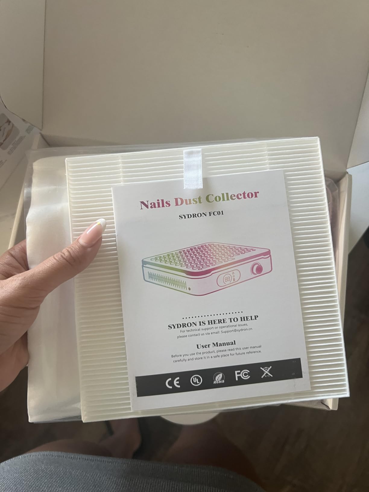 Nail Dust Collector Nail Tech Cordless FC01, 1000PA Suction, White | Aerospace-Grade Aluminum, Acetone-Proof, Magnetic Filter Cover, 10 Filter Pads, Nail Dust Brush, 7800mAh, 8Hrs, 2-Yr Warranty customer photo 1