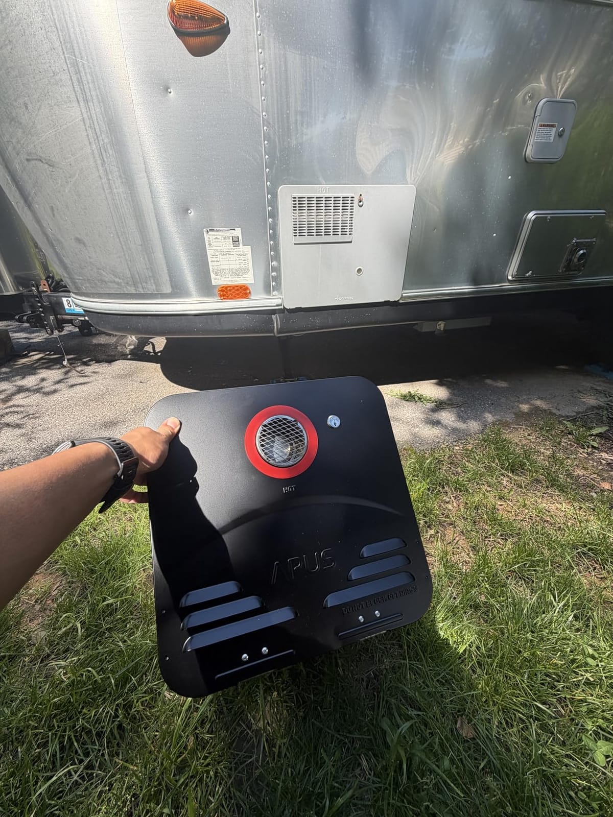 APUS RV Tankless Water Heater, 68,000 BTU Propane Gas On Demand Hot Water with Black Door & Remote, 12V, 3.9 GPM, High Altitude Ready, CSA Certified customer photo 2