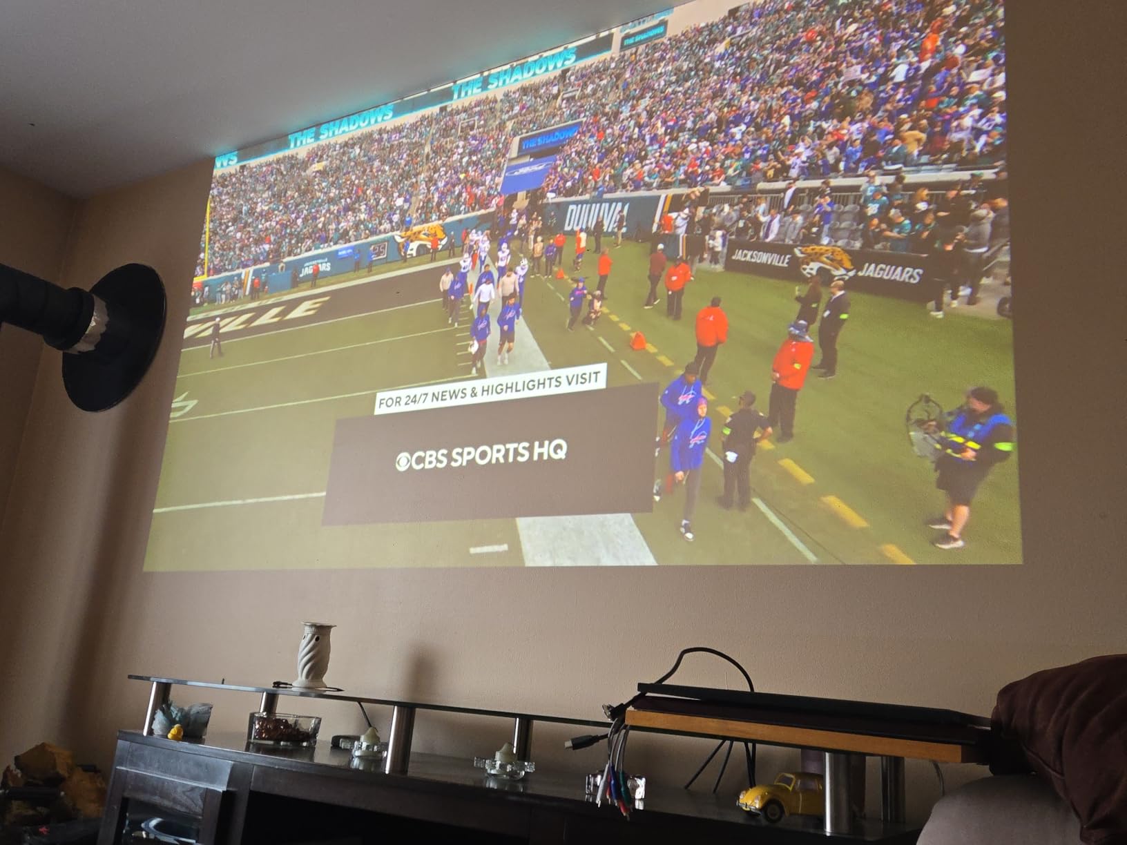 Home Cinema 980 3-Chip 3LCD 1080p Movie Projector customer photo 1