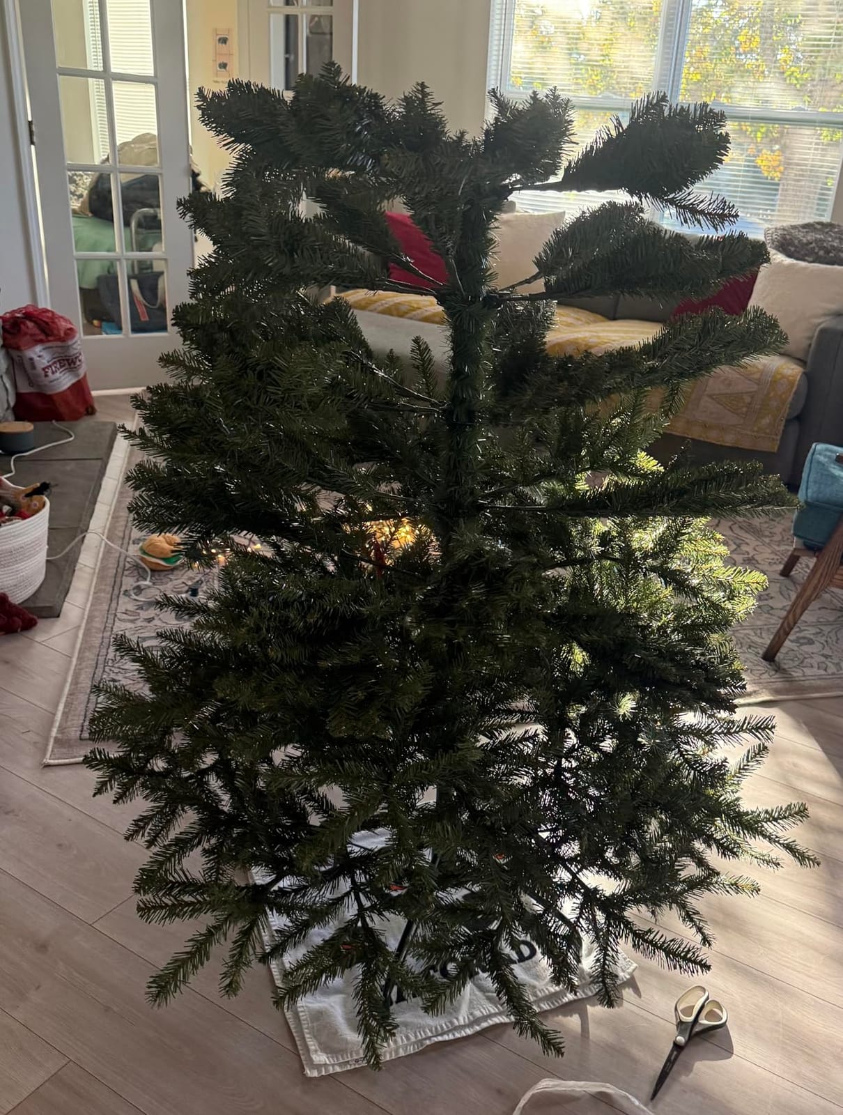 7FT Unlit Christmas Tree Green, Dunhill Fir Artificial Tree with 2144 PVC Branch Tips, Realistic Full Shape, Foldable Metal Stand for Indoor Home, Office & Holiday Decoration customer photo 1