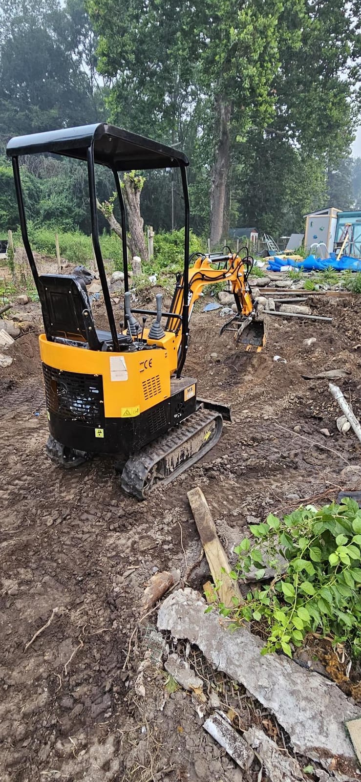 MS10H 1 Ton Mini Excavator with Hydraulic Thumb Clamp, 13.5HP EAP Gas Engine, 4K Walking Motor Compact Crawler Digger for DIY Landscaping, Includes Delivery & Unloading Service | Hydraulic Thumb Clamp, 13.5HP EAP Gas Engine, 4K Walking Motor, Includes Delivery & Unloading Service customer photo 2