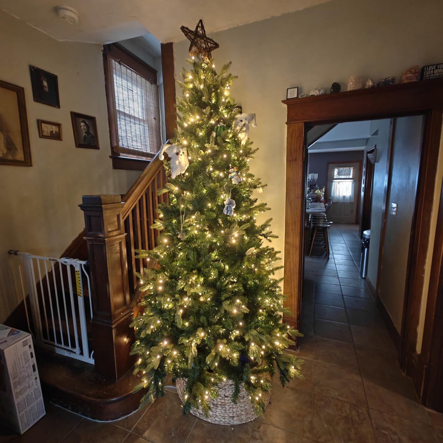 Pre-Lit Rotating Christmas Tree, 6.5FT Artificial for Home Decor | With Music, 340 Warm White & Multi-color LED Lights, 1036 PE+PVC Tip, Remote Control, Rotating Stand, 8 Modes, Timed Design customer photo 1