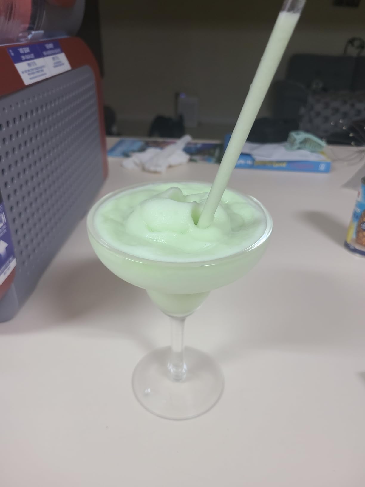 Ninja SLUSHi Max XXL Smart Frozen Drink Maker, Top Performance and Smart Technology, Party Size 150 Ounces Capacity, No Ice Needed, 6 Programs, Ideal Temp and Texture up to 12 Hours, Peach, FS605 customer photo 2