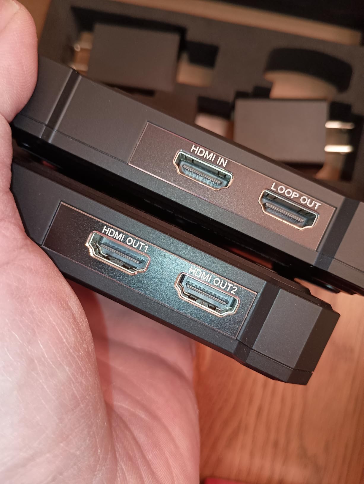 Wireless HDMI Transmitter and Receiver,1150ft Los Range,4K UHD Wireless Video Transmission System with 0.1S Latency, for Streaming from DSLR/PC/Laptop to TV/Monitor (WL095P TX+RX) customer photo 2