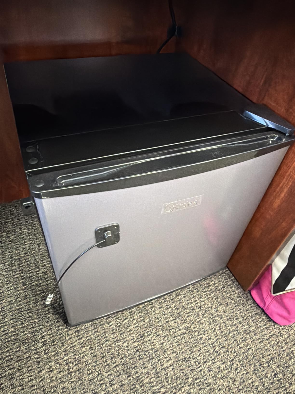 Midea 1.7 Cu.ft Mini Fridge, Energy Star Certified, Low Noise for Bedroom customer photo 2