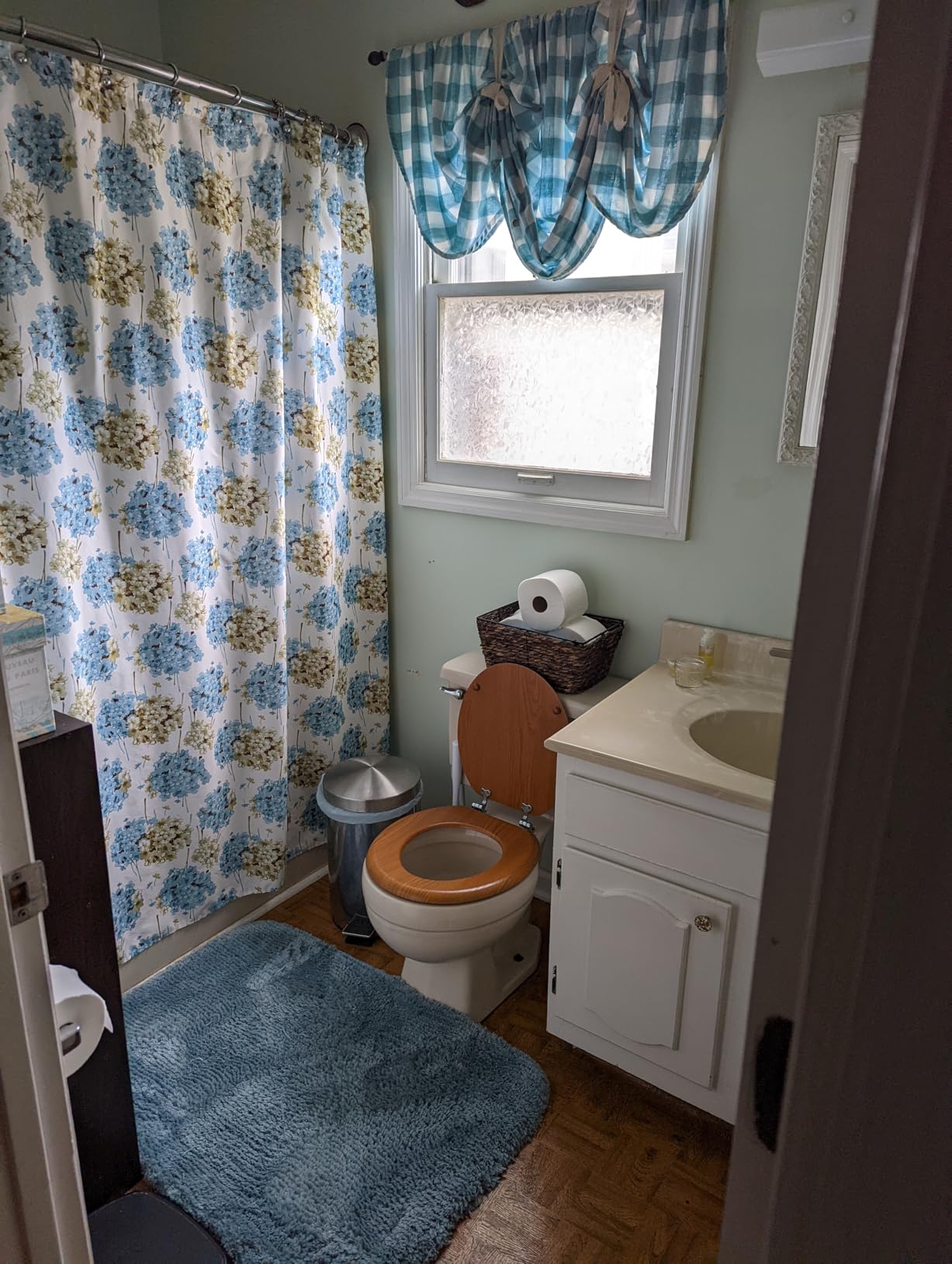 Gerber Viper Force Elongated Two-Piece Toilet with 12-in Rough-in, ADA Compliant Chair Height, High Efficiency 1.28 GPF, Soft-Close Seat and Install Kit with Wax Ring Included, White, GRS48352 customer photo 1