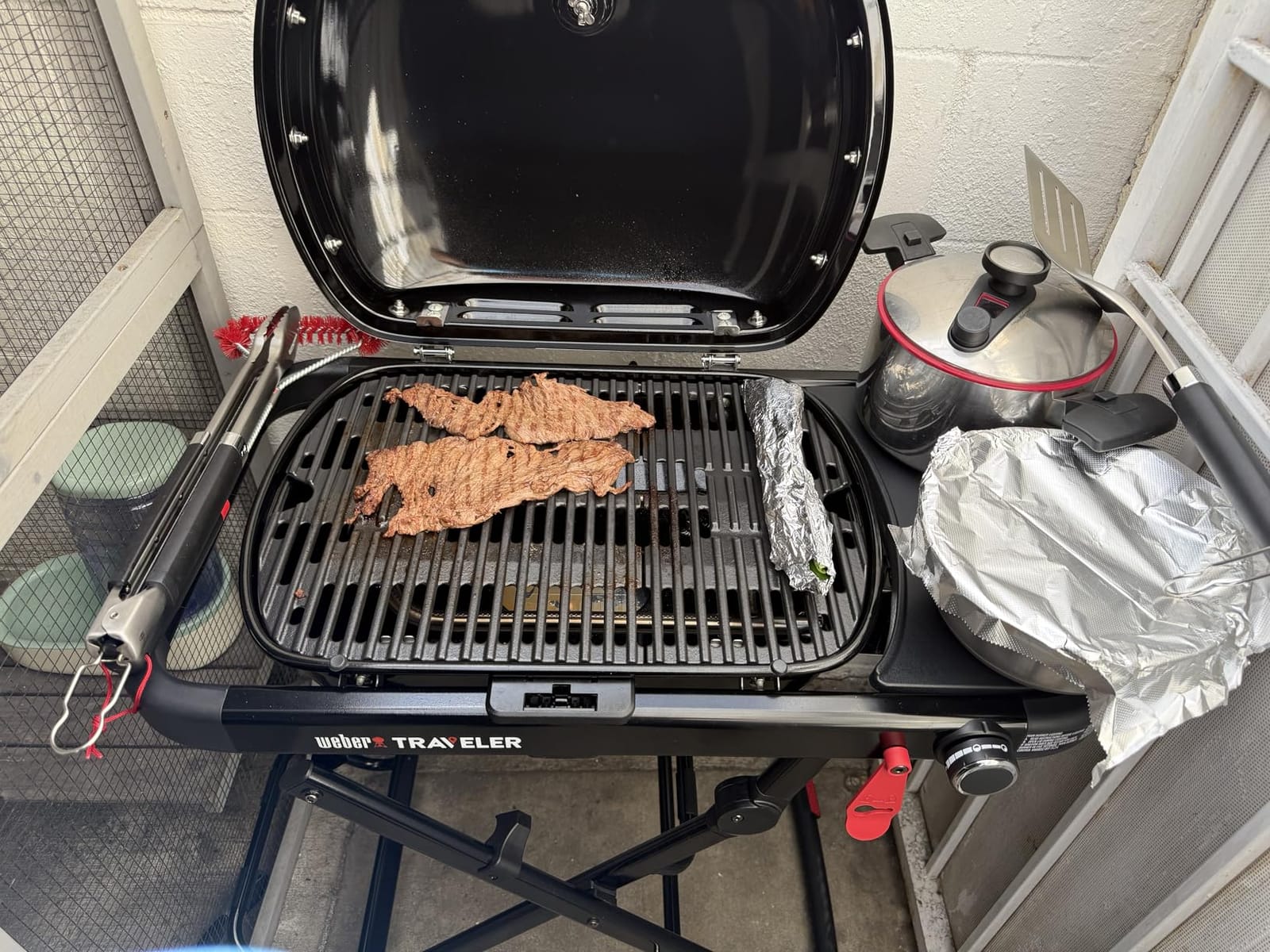 Weber Traveler Compact Portable Gas Grill for Outdoor Cooking, Propane customer photo 1