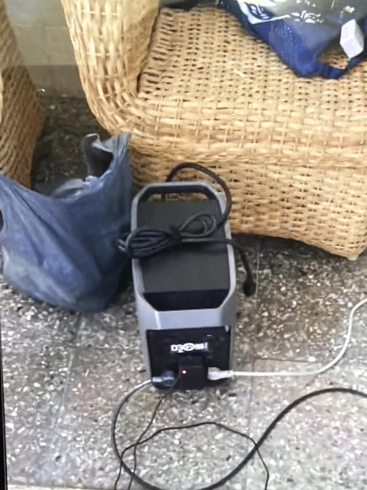 EF ECOFLOW Portable Power Station Delta 3 Classic, 1024Wh 1800W AC, 3600W Surge, 1 Hr Fast Charge, 100W USB-C Output, LiFePO4 Battery, 10ms UPS Solar Generator for Home Backup, Camping & RVs customer photo 2
