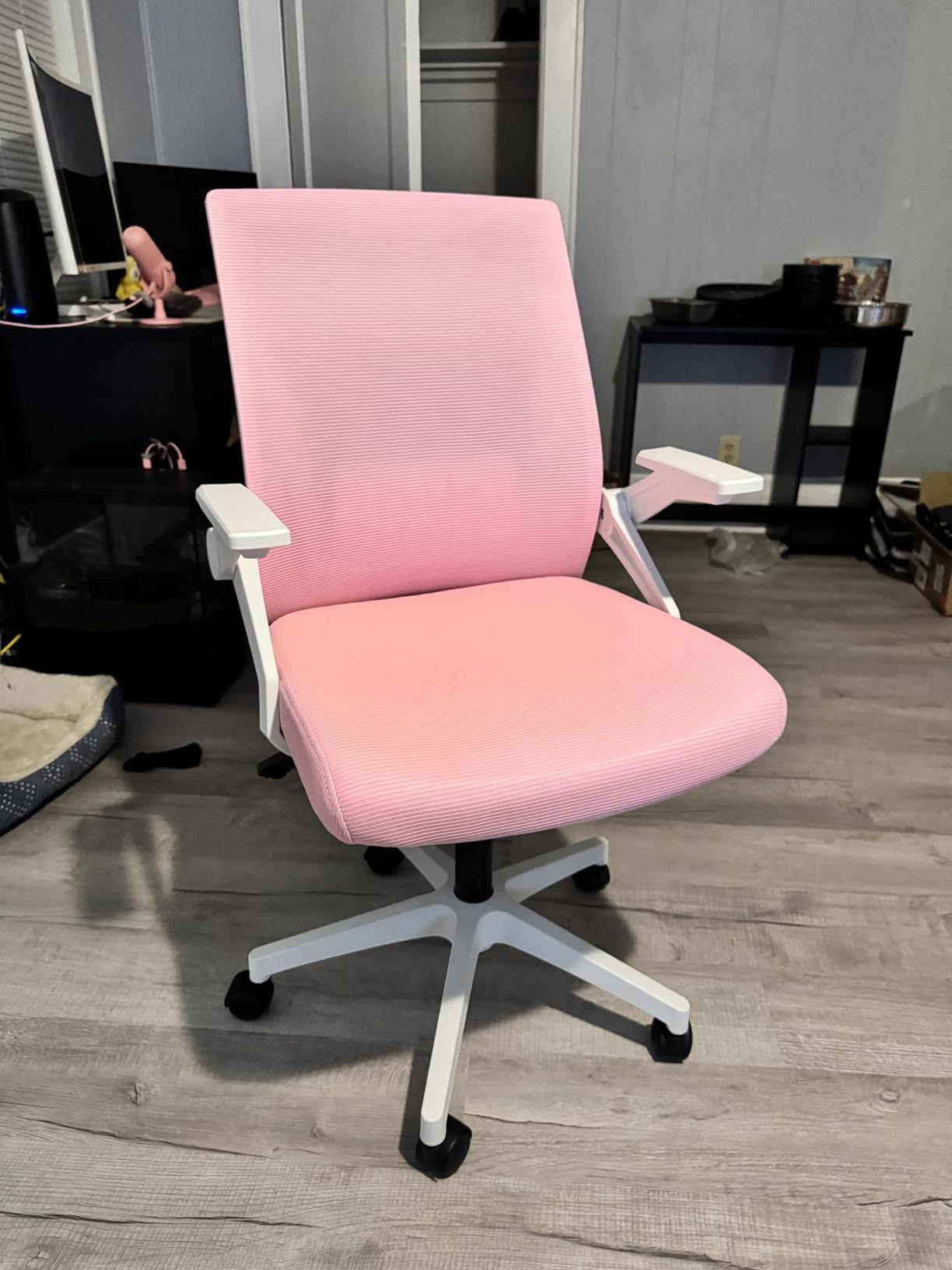 GTPLAYER Ergonomic Office Chair with Flip-up Armrests Executive Computer Chair for Home Office, Breathable Mesh & Comfy Lumbar Support, Black customer photo 2