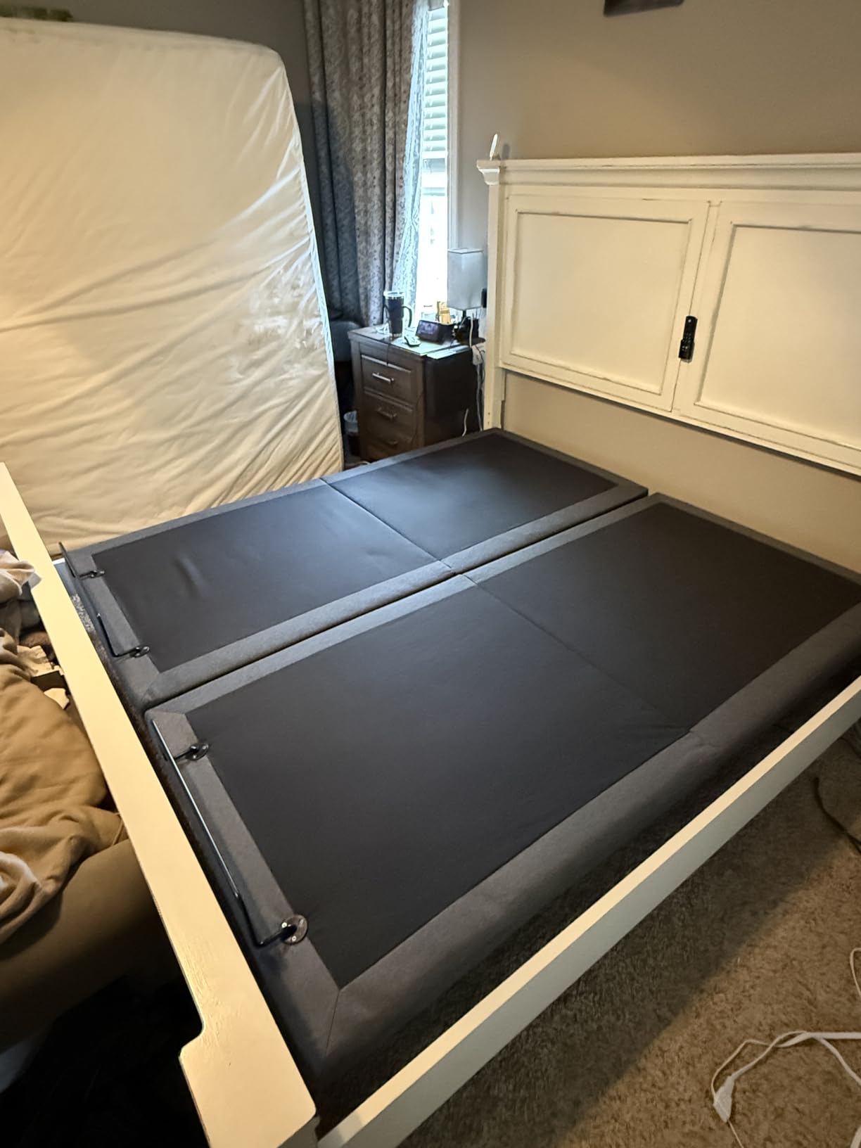 Tami Tami T450 Adjustable Bed Frame Split King (Sync Control as King) with Remote, Adjustable Base with Head&Foot Incline, Zero Gravity, Nightlight, Quiet Motor, Height-Adjustable Legs, Easy Assembly customer photo 1