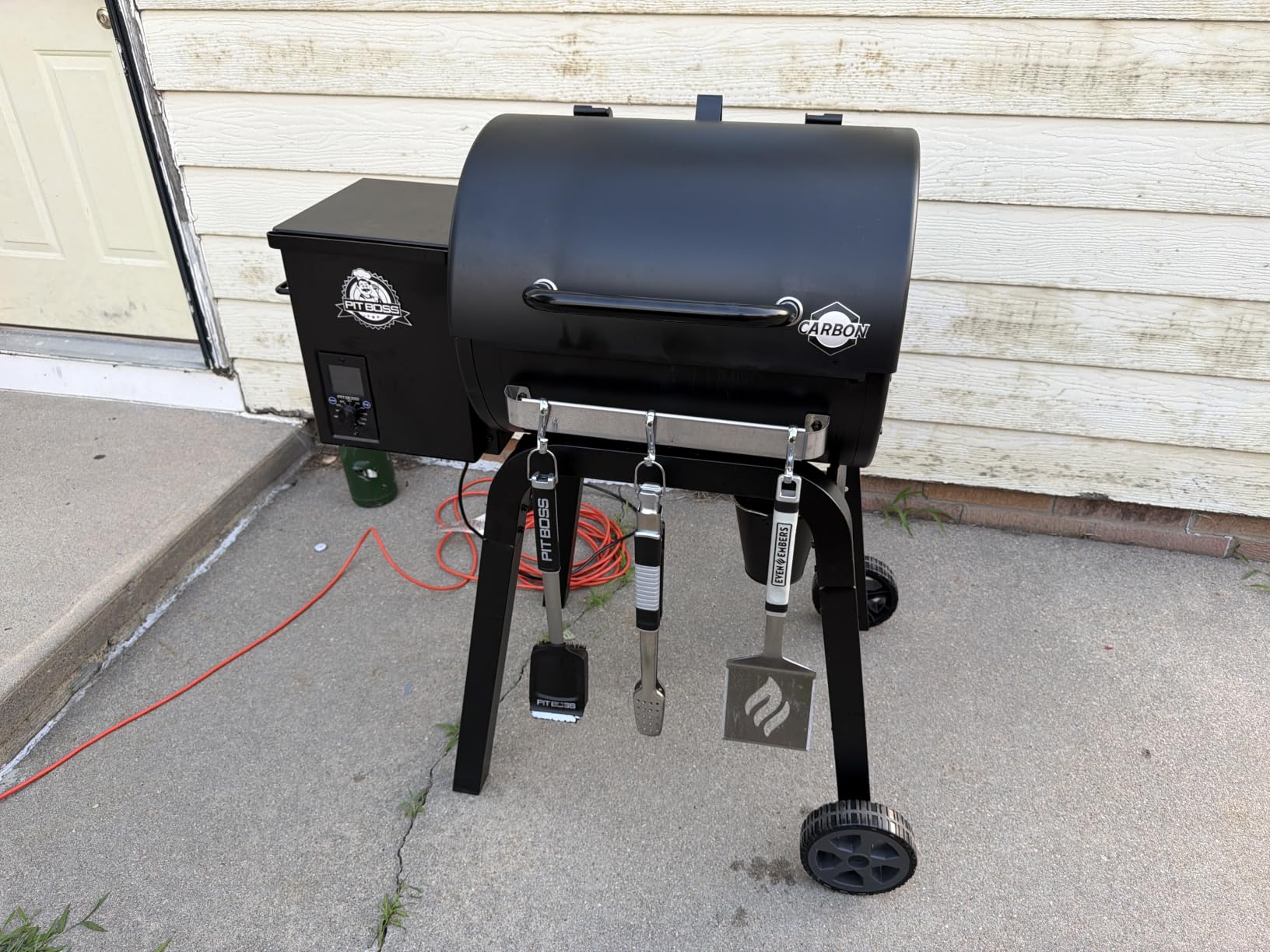 Pit Boss 500 Carbon Series Wood Pellet Grill & Smoker with LCD Digital Controller customer photo 2