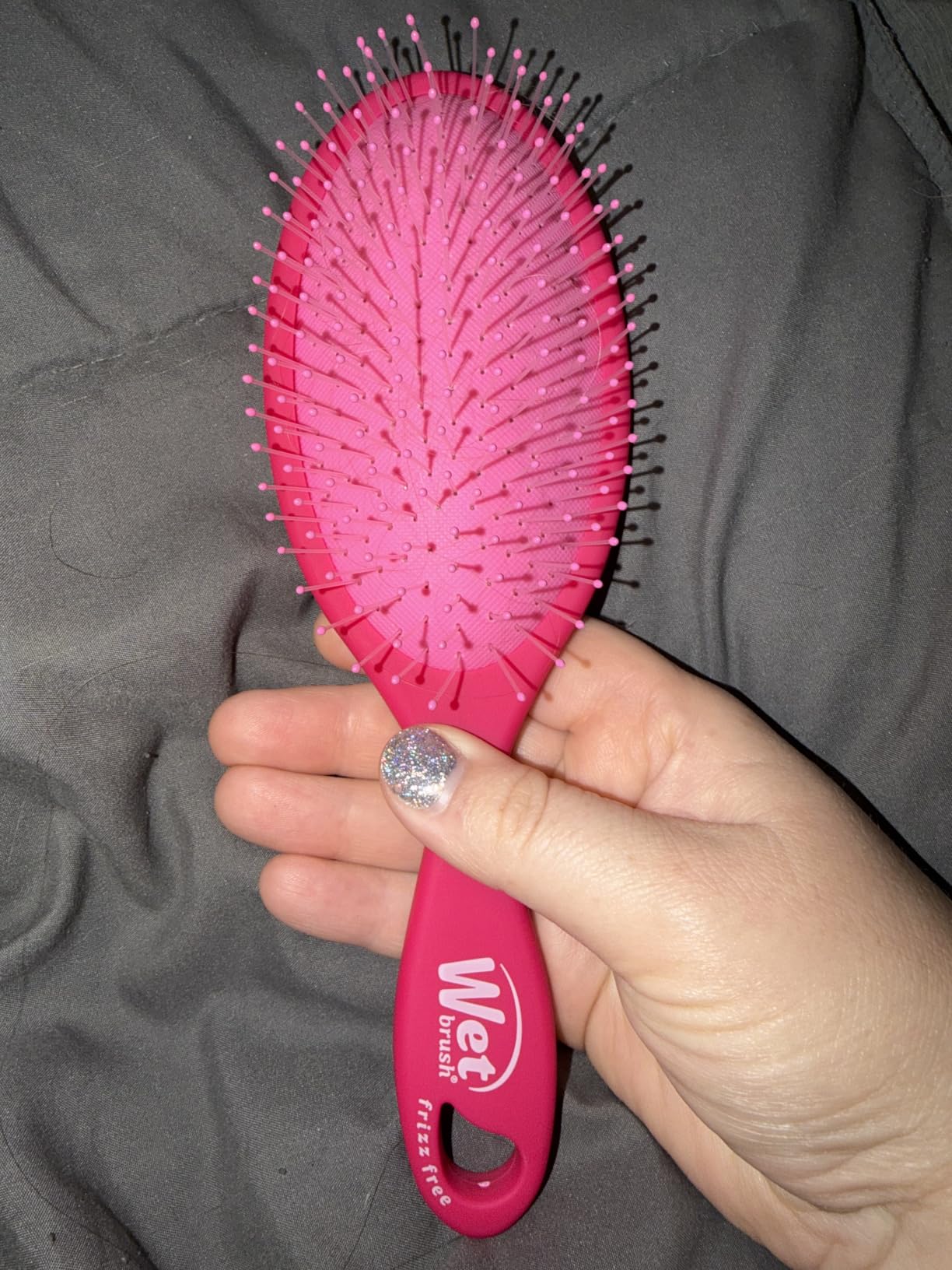 Wet Brush Frizz-Free Detangler Brush with Ionic Technology, Black customer photo 2
