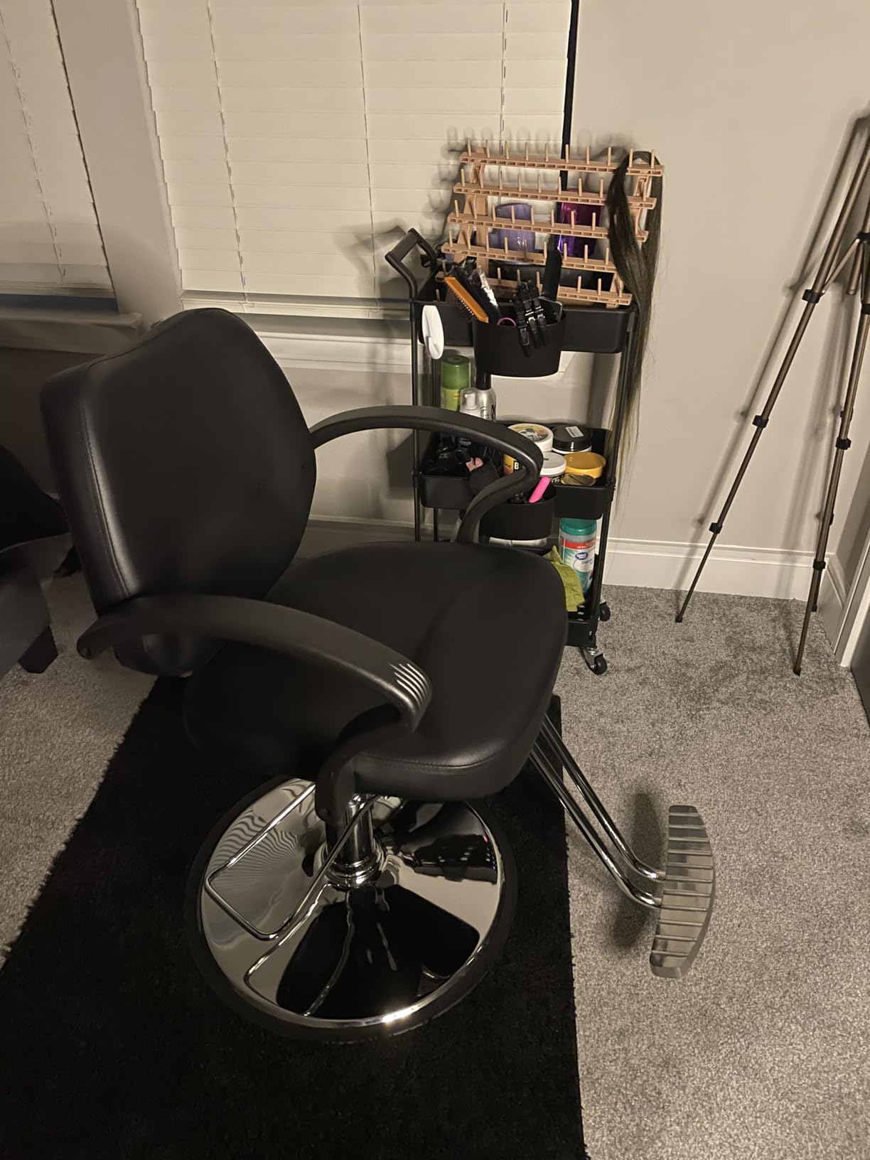 BestMassage Hydraulic Reclining Barber Chair Burgundy, Heavy Duty All Purpose Salon Chair with Adjustable Headrest Footrest and Hydraulic Pump customer photo 2
