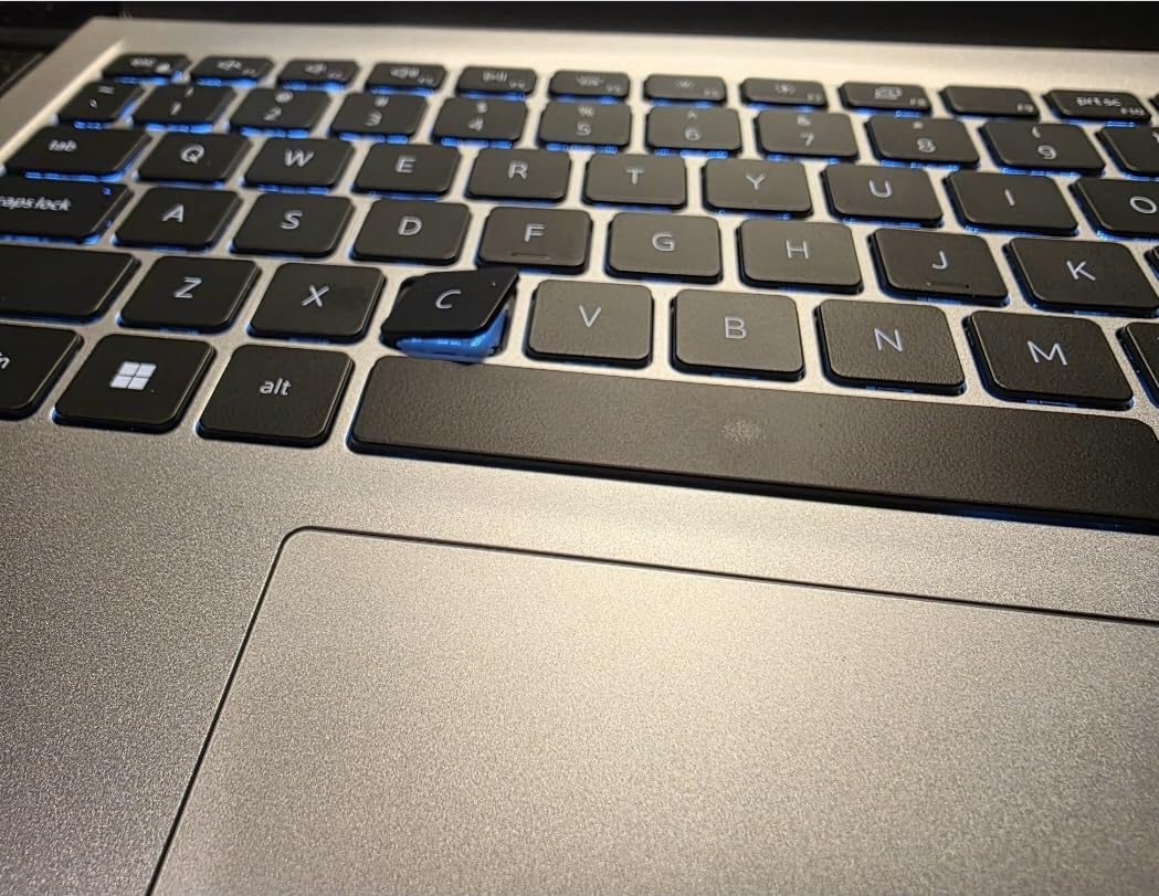 Dell 15.6 Laptop, FHD, Intel Core i7 1355U, 16GB RAM, Windows 11 Home | 250 nits Anti-Glare IPS, Intel UHD Graphics, DDR5, 512GB SSD, Backlit Keyboard, Wi-Fi 6, Business Ready, DC15250 customer photo 1