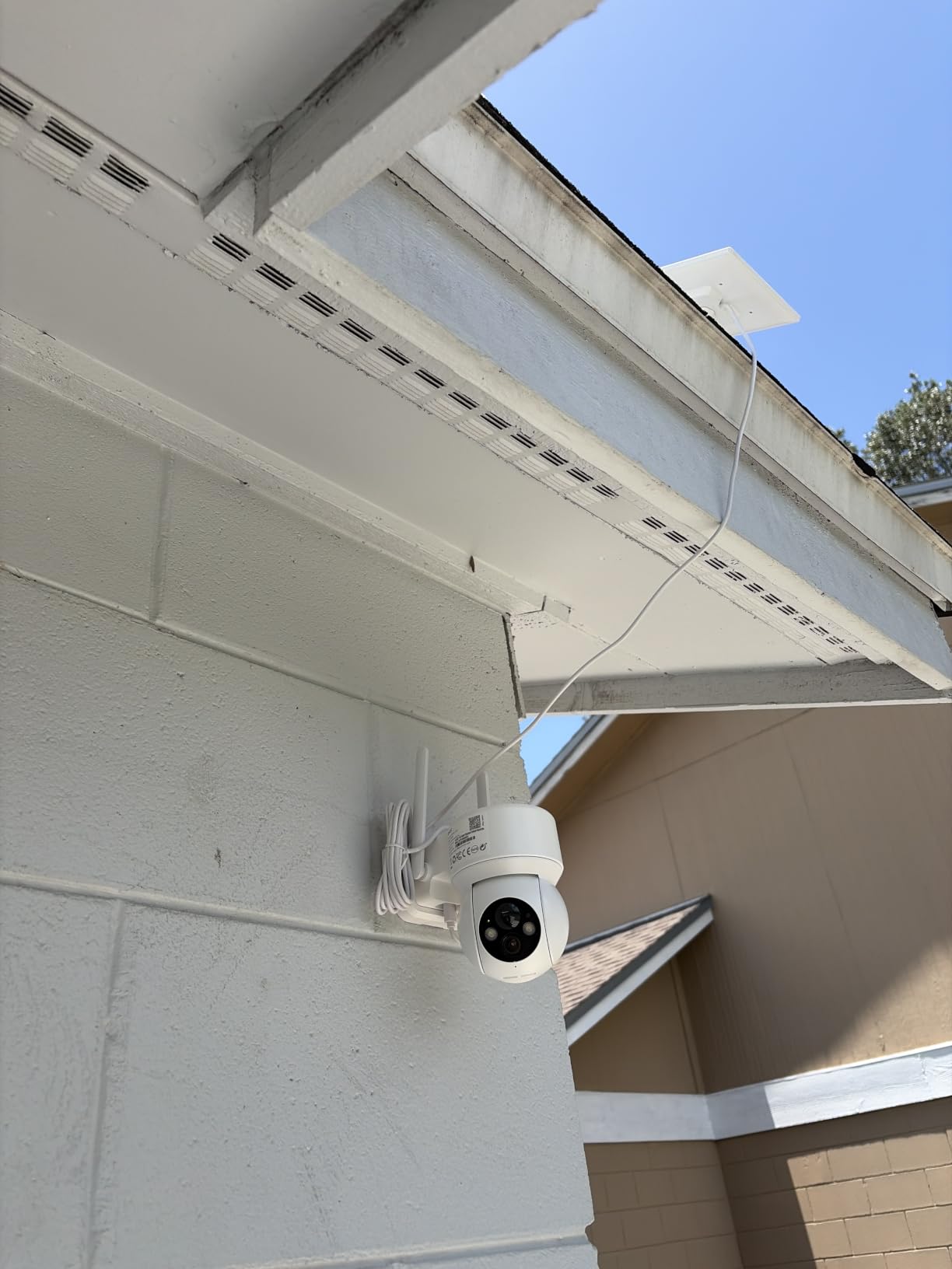 GNCC Solar Security Cameras Wireless Outdoor 2.4G WiFi, SD/Cloud Storage | Solar & Battery 360° Security Cameras, Color Night Vision, PIR Motion Detection, Spotlight & Siren Alarm, IP65 Waterproof customer photo 1