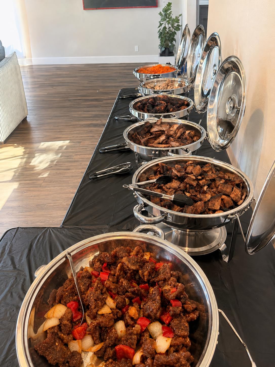 4-Pack Chafing Dishes for Buffet, 6QT 304 Stainless Steel Round Chafing Dish Buffet Set - Complete Food Warmers with Lids, Water Pans, Fuel Can Holders for Catering & Wedding Receptions, Silver customer photo 1