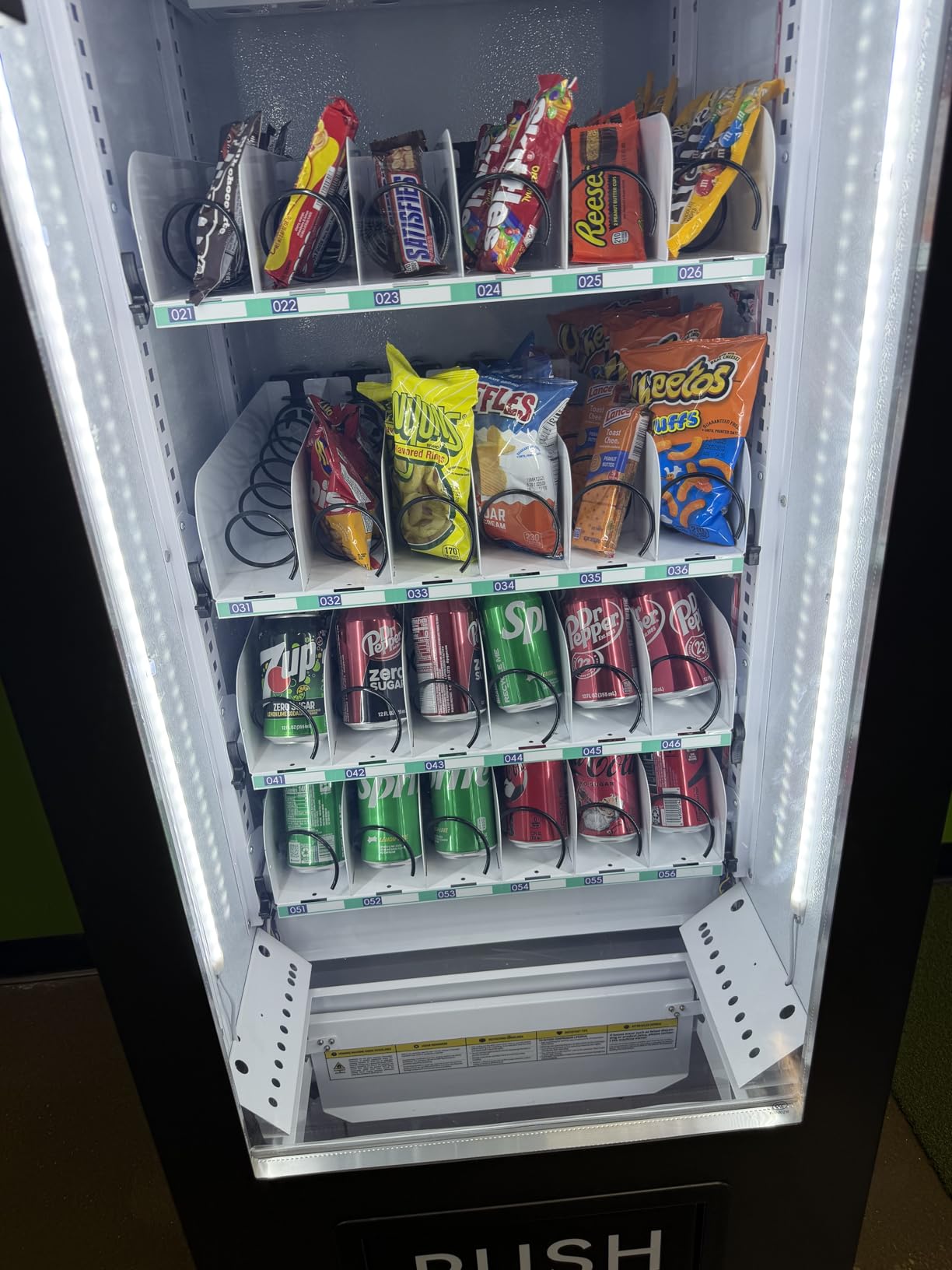 Commercial Vending Machine, Vending Machine Snacks and Drinks Combo with Credit Card & NFC Cashless Payment, Snack Drink Vending Machine for Offices Malls Schools, Wide Variety Easy Operation customer photo 2