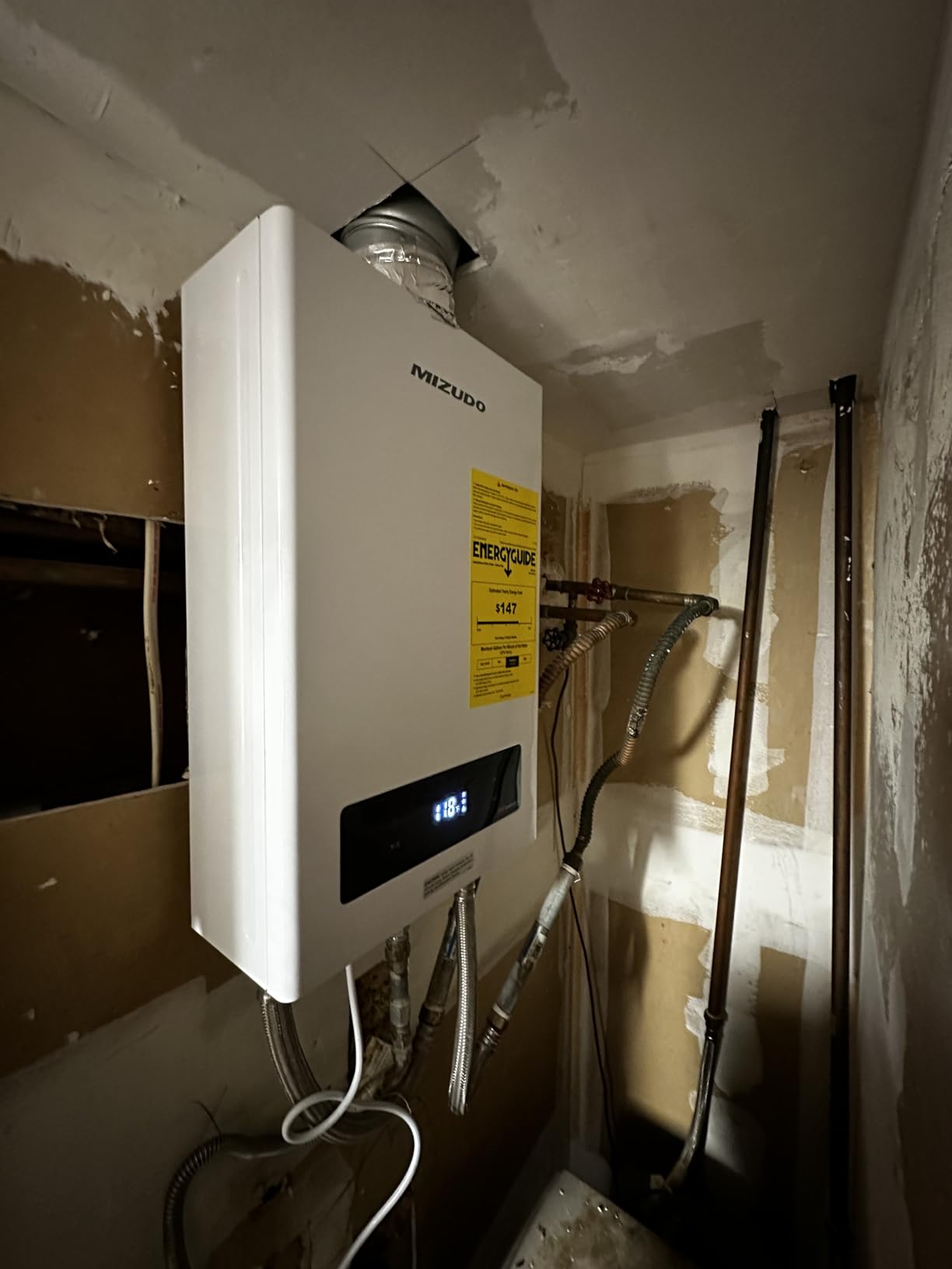 MIZUDO Natural Gas Tankless Water Heater, 199,000 BTU, Indoor | 10.3 GPM High Flow, Whole-Home Endless Hot Water, 5-7 Outlets, WiFi & App Control, CSA Certified, 95-149°F, Anti-Freeze customer photo 1