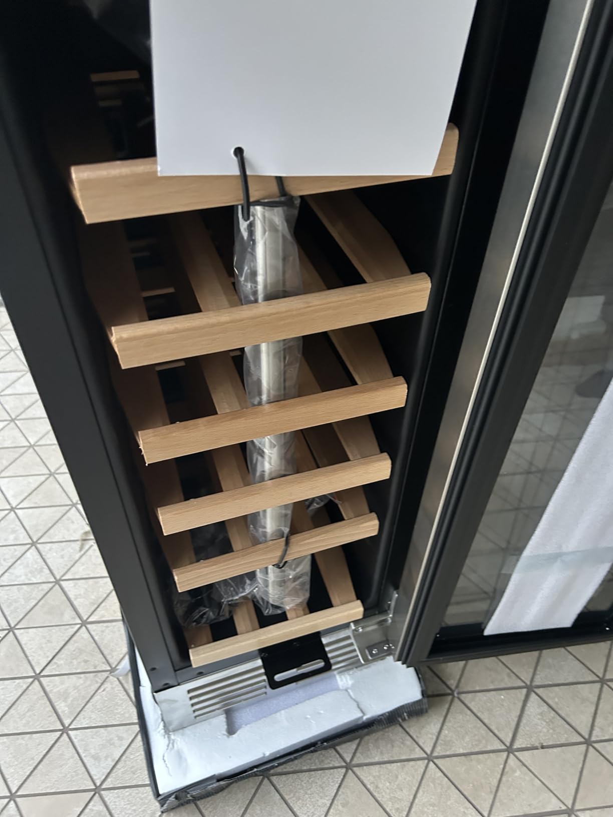 Icyglee 12 inch Wine Cooler Refrigerator, 18 bottle Wine Fridge Built-in or Freestanding with Double-Layer Tempered Glass Door, Mini Fridge with Digital Temp Control & Fast Cooling, Low Noise customer photo 2