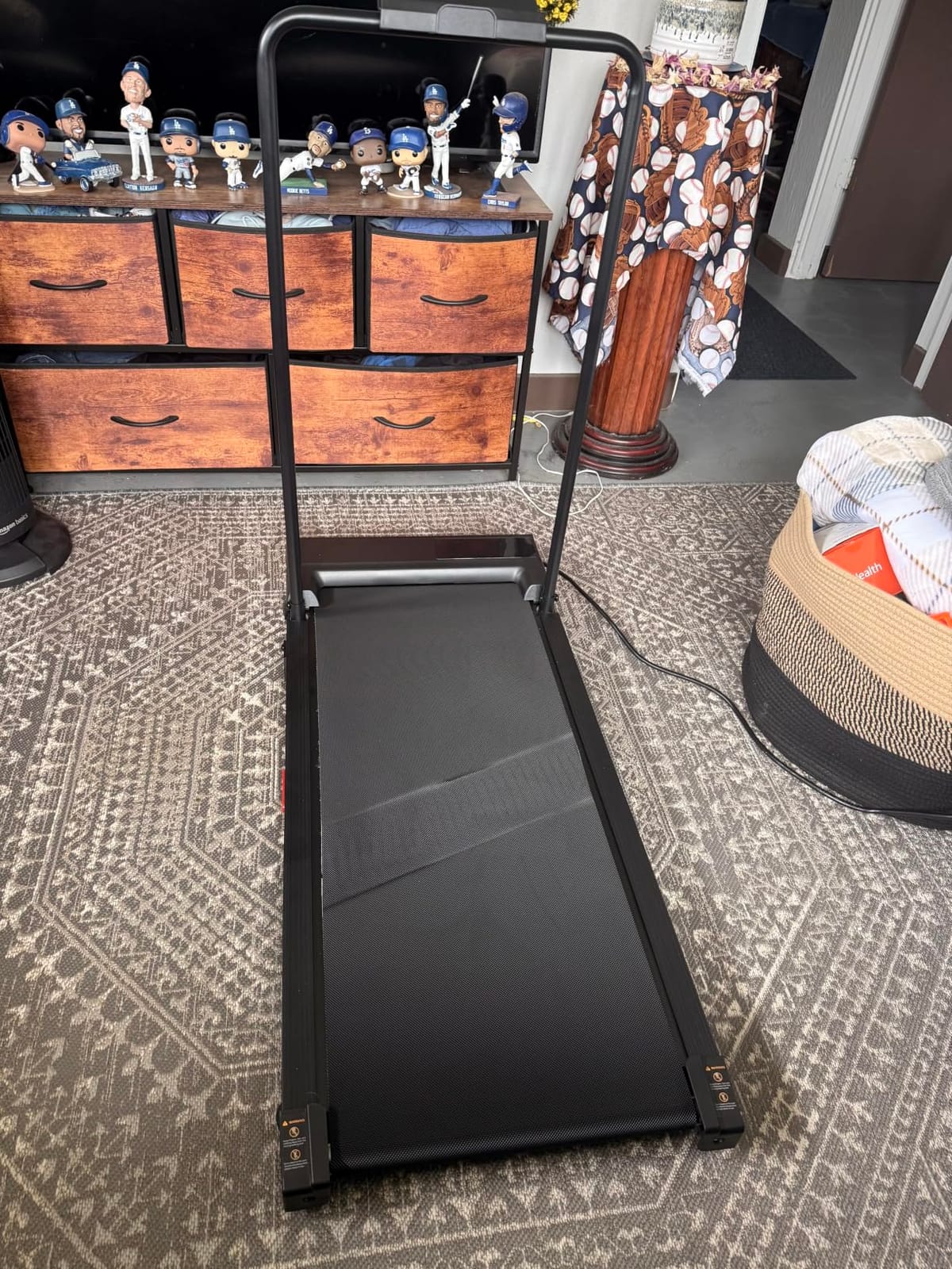 Portable Walking Pad Treadmill for Home, Treadmills with Handles, 3.0HP Compact Walking Pad Treadmill with Handle Bar, 0.6-7.6MPH Mini Walking Treadmill for Home Small, 350LB Capacity customer photo 2