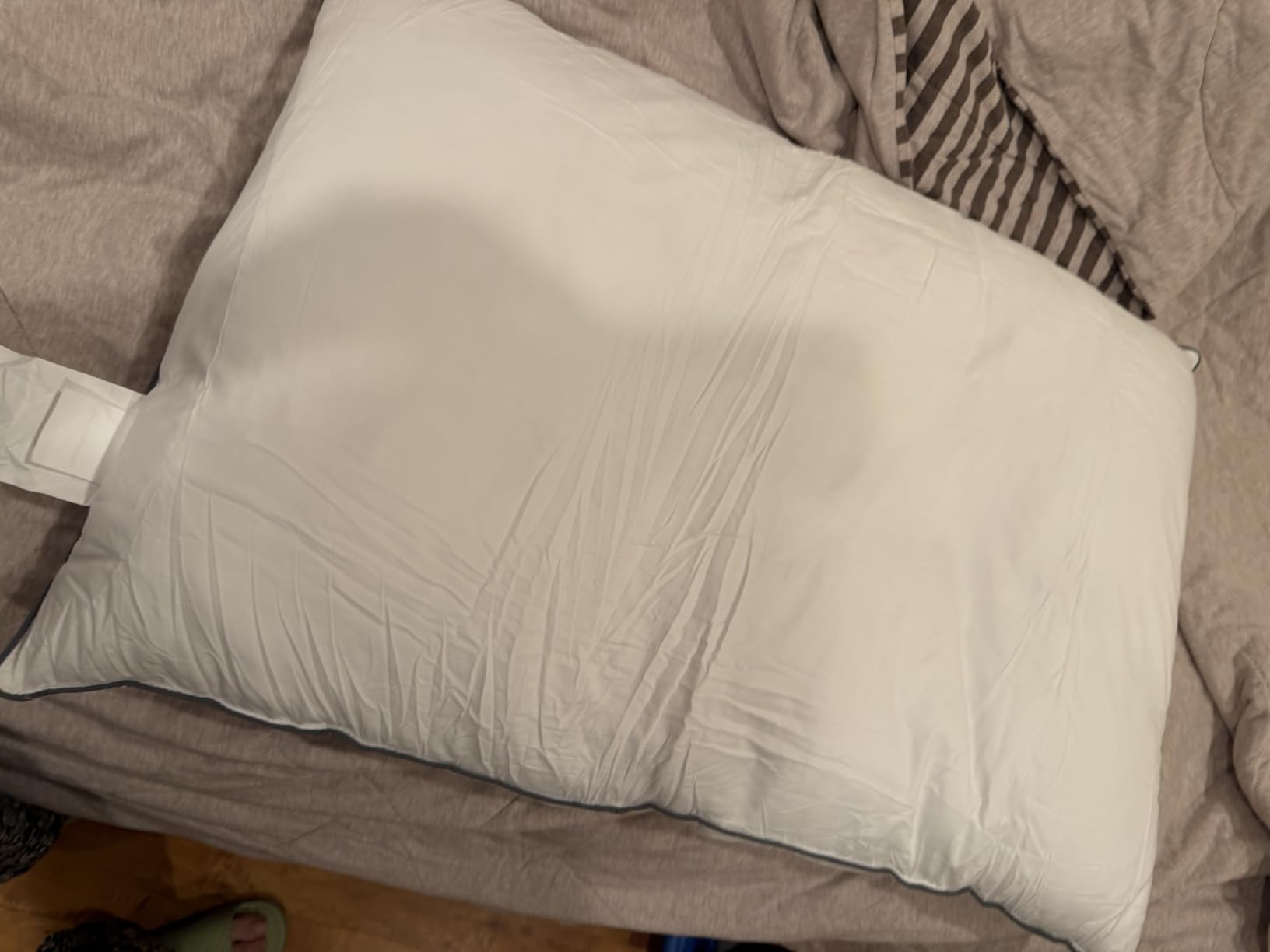 WhatsBedding Goose Down Pillows Set of 2, Queen Size Bed Pillows, 20x30 | Luxury Hotel Bed Pillows for Deep Sleep, Fluffy Soft Feather Down Pillow for Back, Stomach or Side Sleepers customer photo 1