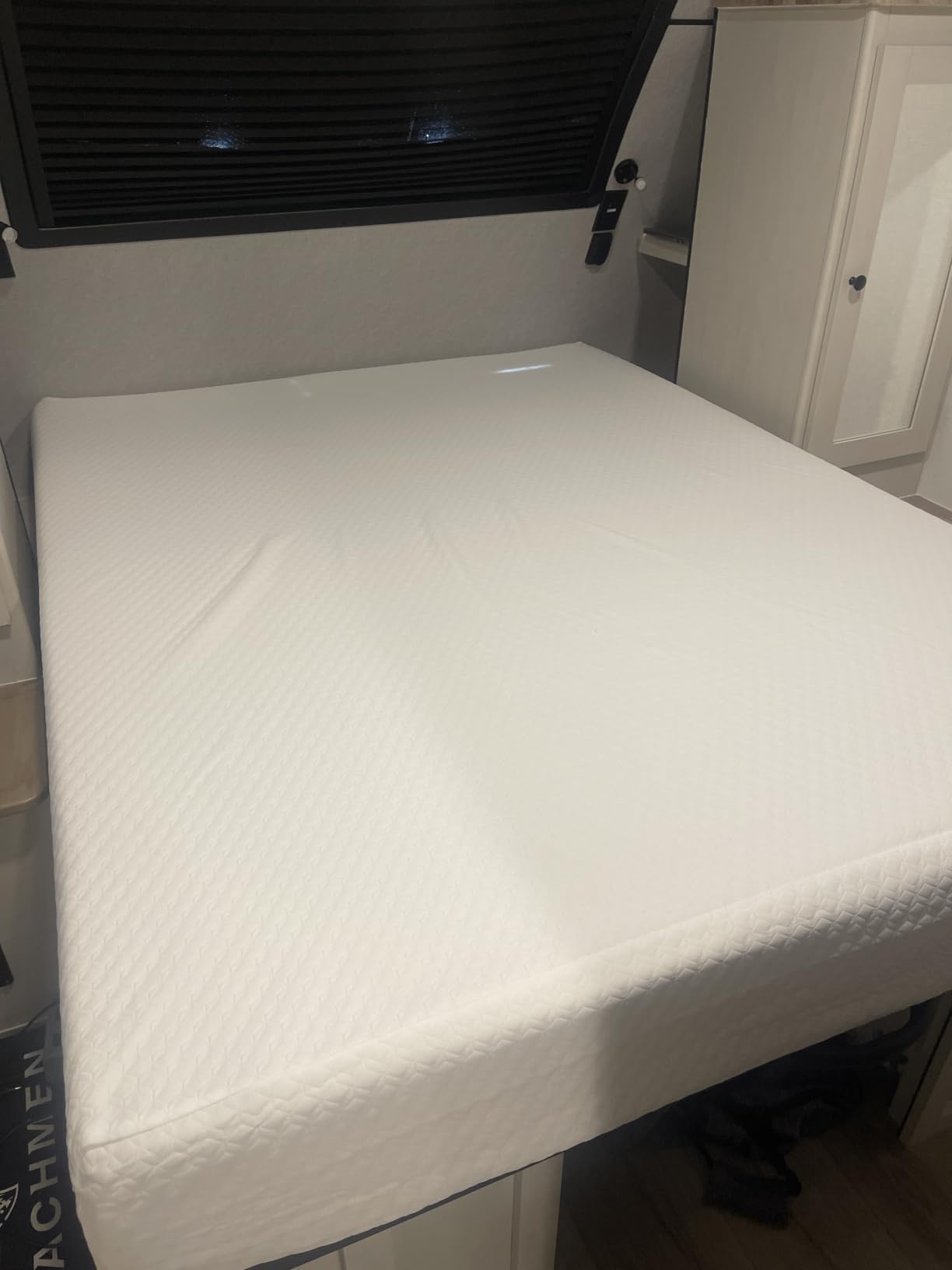 Neo Sleep Queen 12 Inch Hybrid Pocket Spring Mattress, Motion Isolation | Pressure Relief, Medium Feel, Edge Support, Individually Wrapped Pocket Spring, Slip Resistant Cover, CertiPUR-US Certified customer photo 2