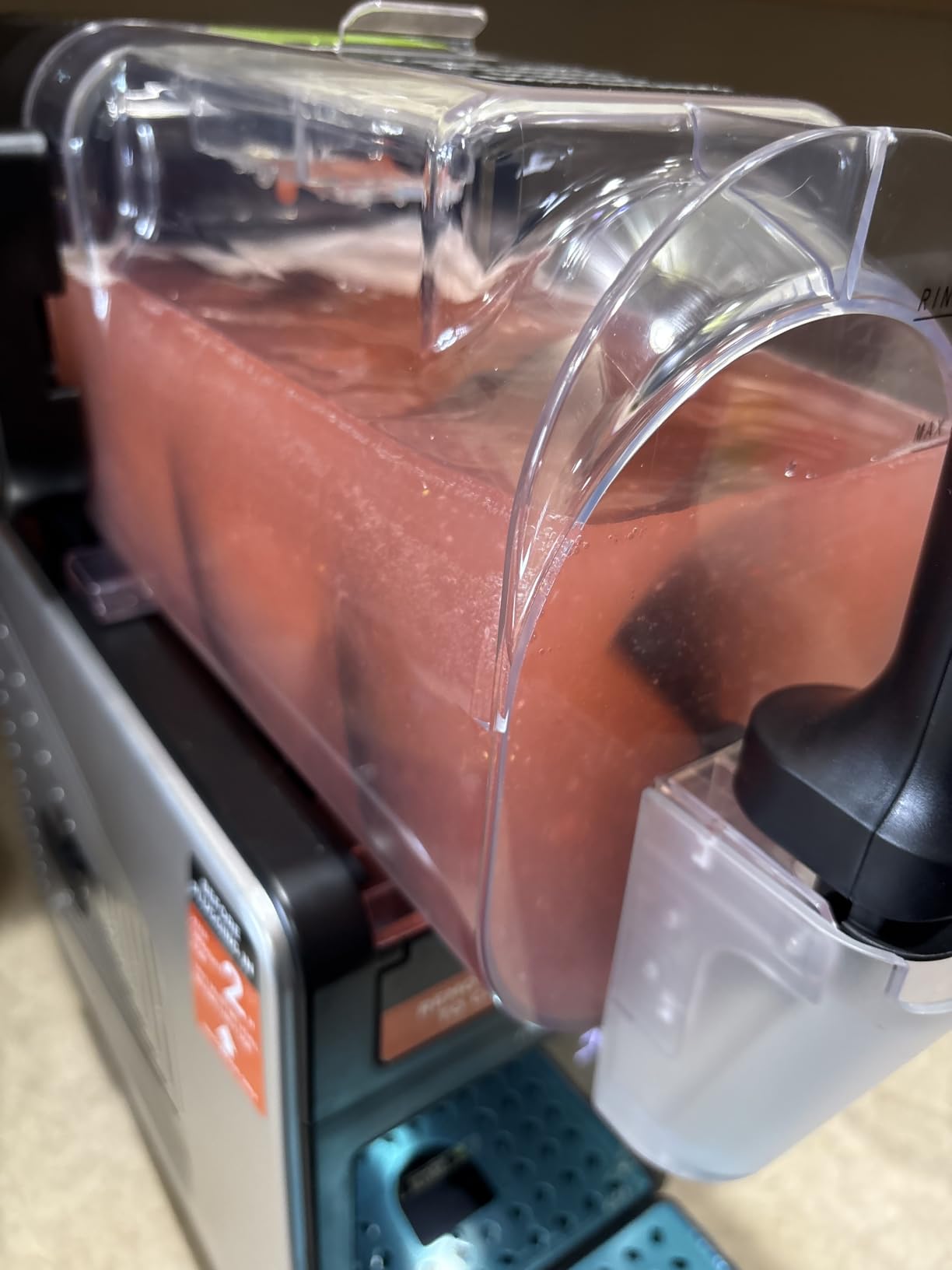 NutriChef Slushie Machine for Home | No Ice Needed Slushys 7-in-1 Preset Programs: Self Clean, Milkshakes, Spiked Slush & More | 64 oz, Quiet Operation, One-Touch Start & Includes Recipes | Black customer photo 1